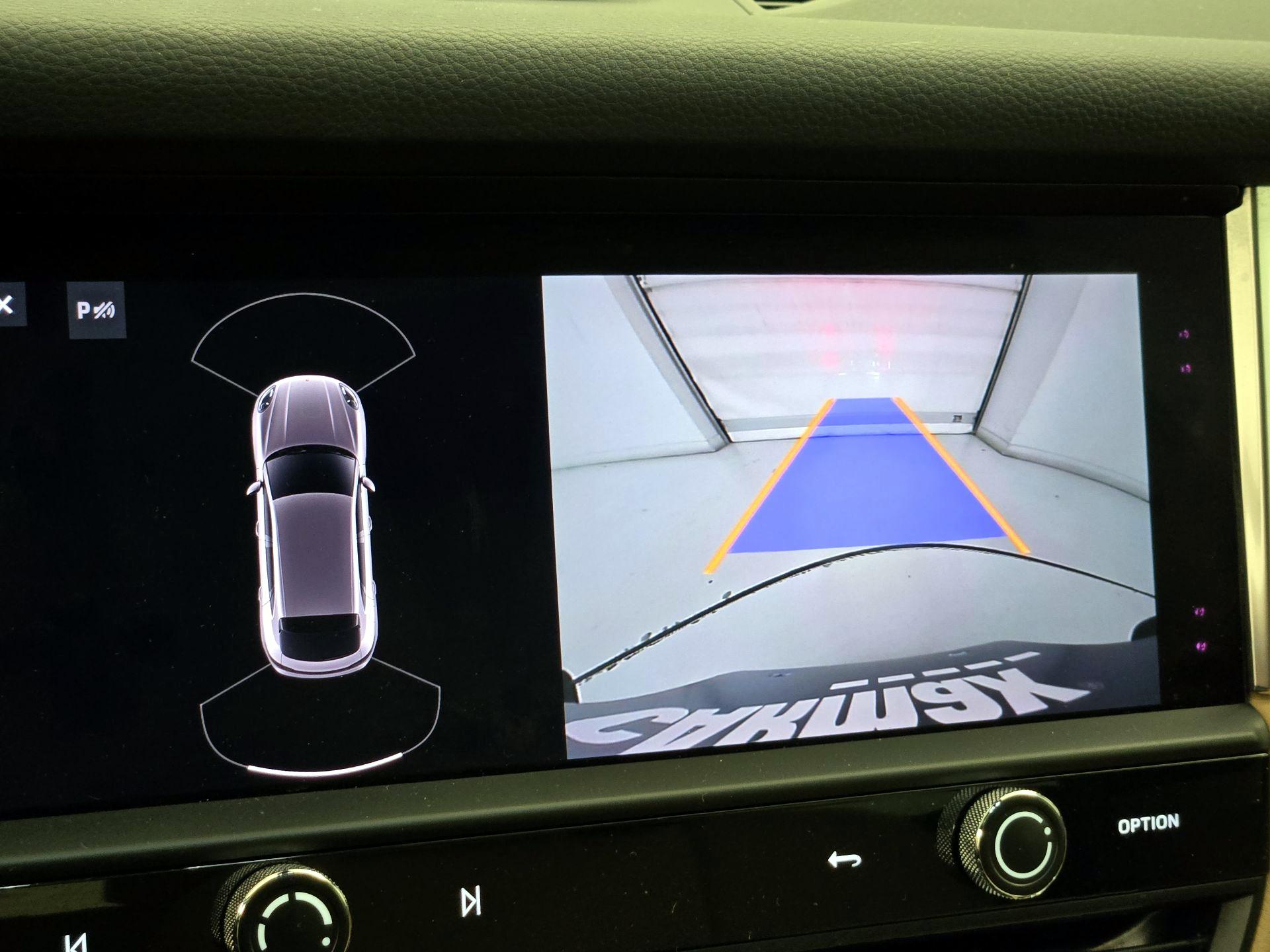 Thumbnail: 2023 Porsche Macan - 15