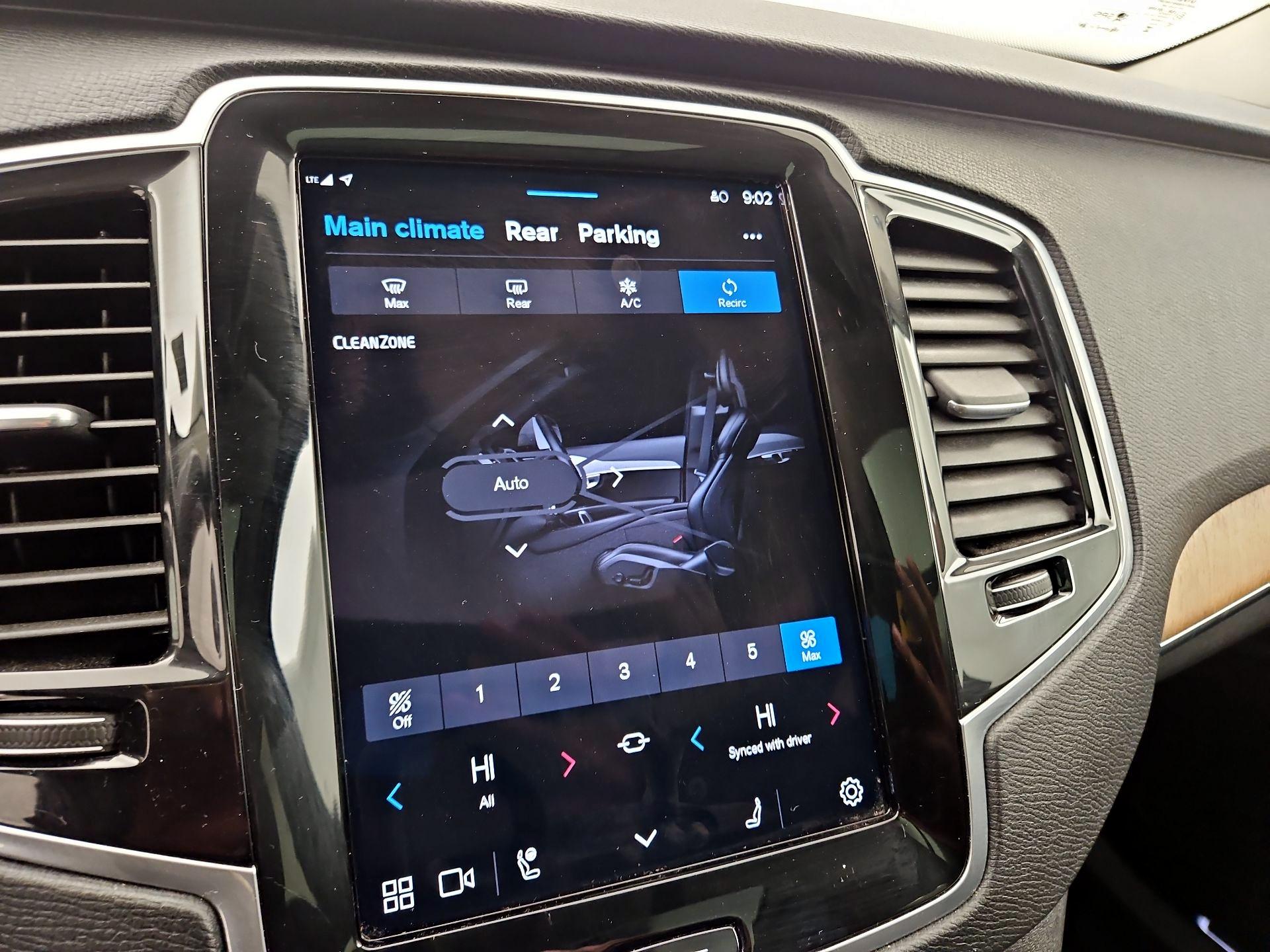 Thumbnail: 2024 Volvo XC90 - 17