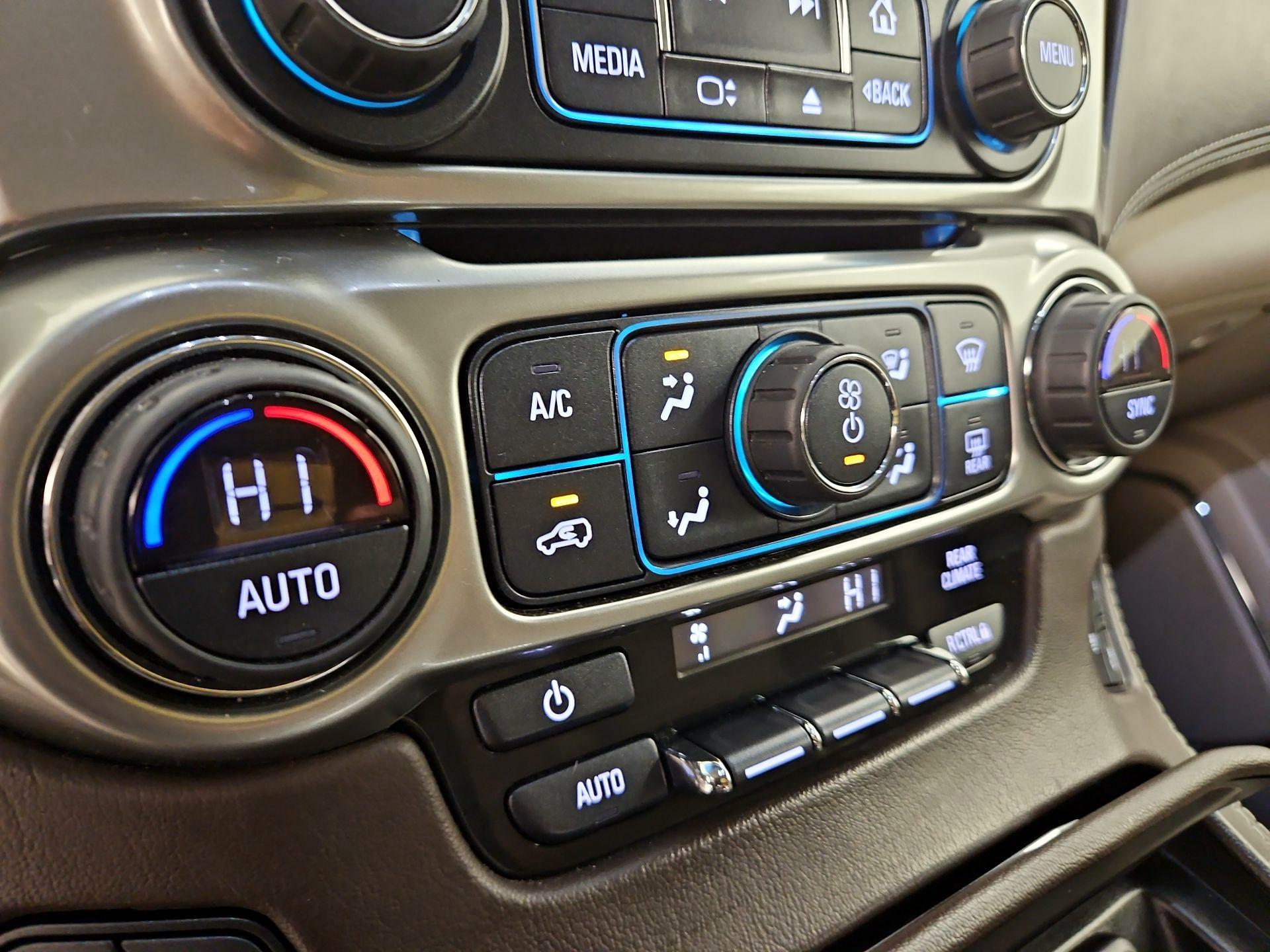 Thumbnail: 2018 Chevrolet Tahoe - 16