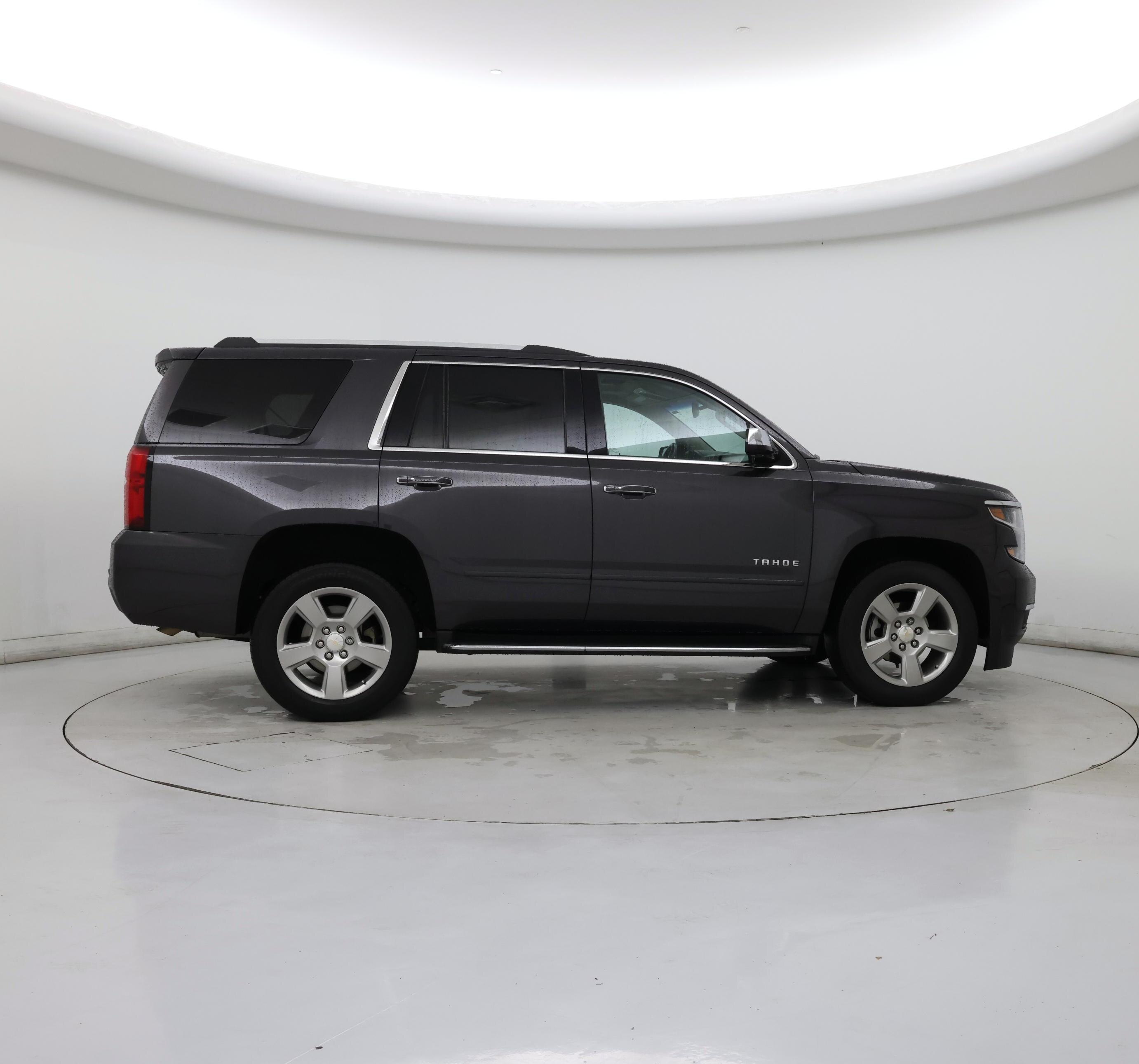 Thumbnail: 2018 Chevrolet Tahoe - 7