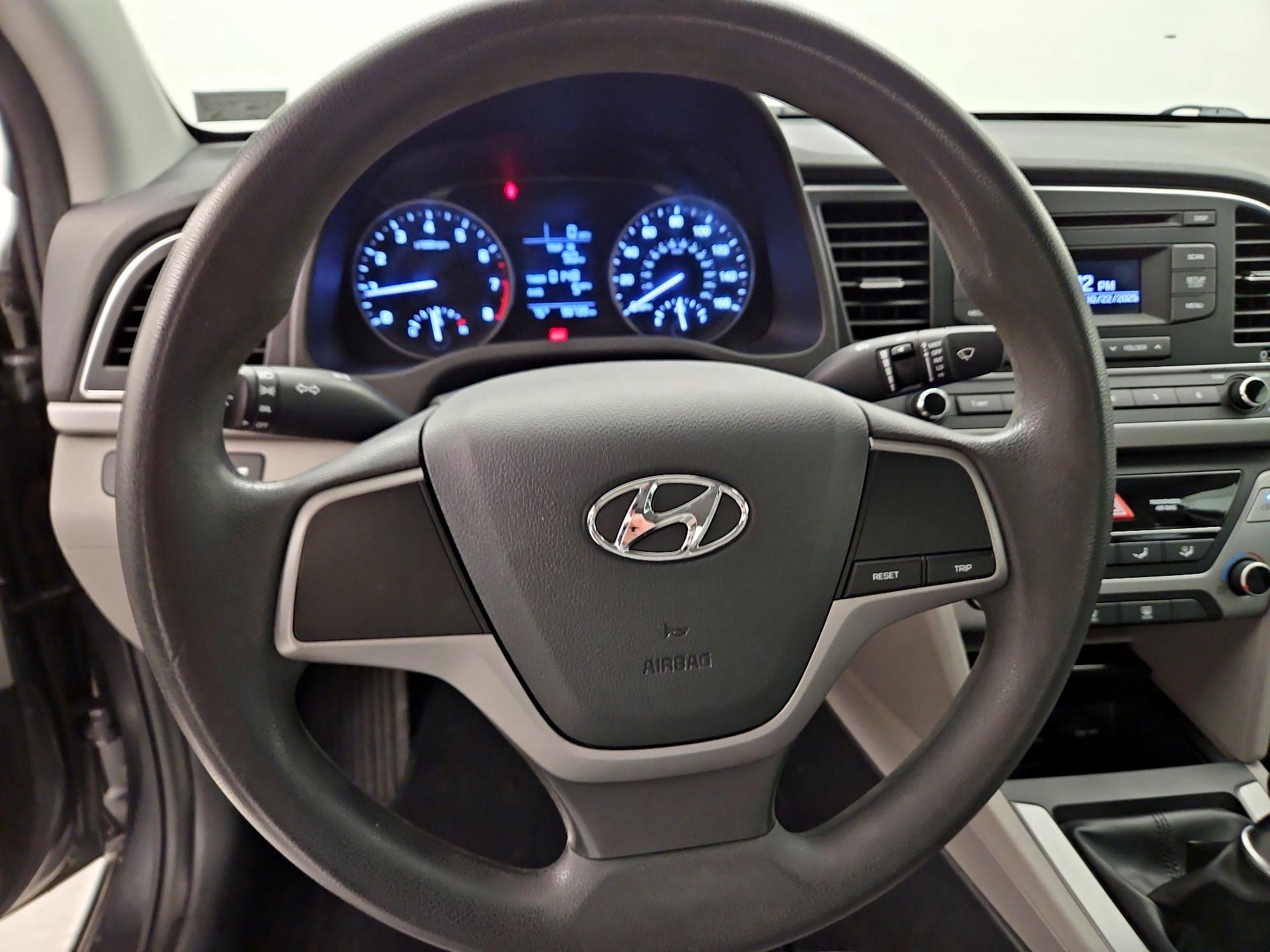 Thumbnail: 2018 Hyundai Elantra - 10