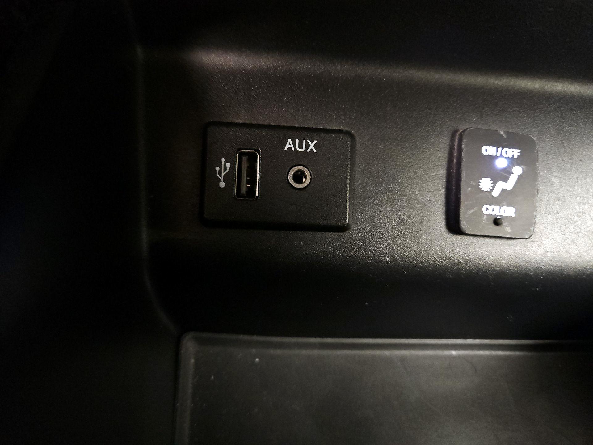 Thumbnail: 2016 Nissan Altima - 18