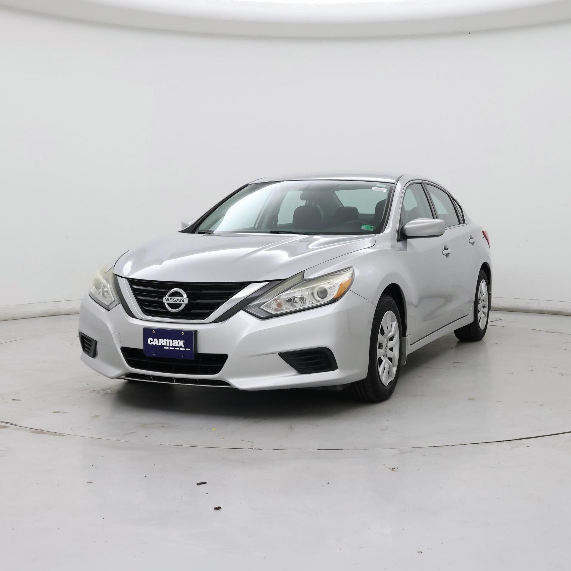 Thumbnail: 2016 Nissan Altima - 4