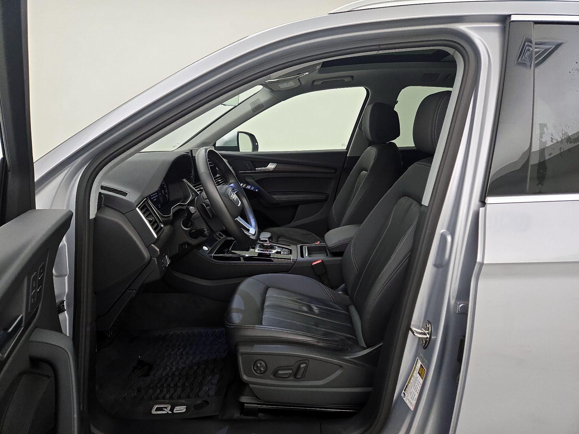 Thumbnail: 2022 Audi Q5 - 11