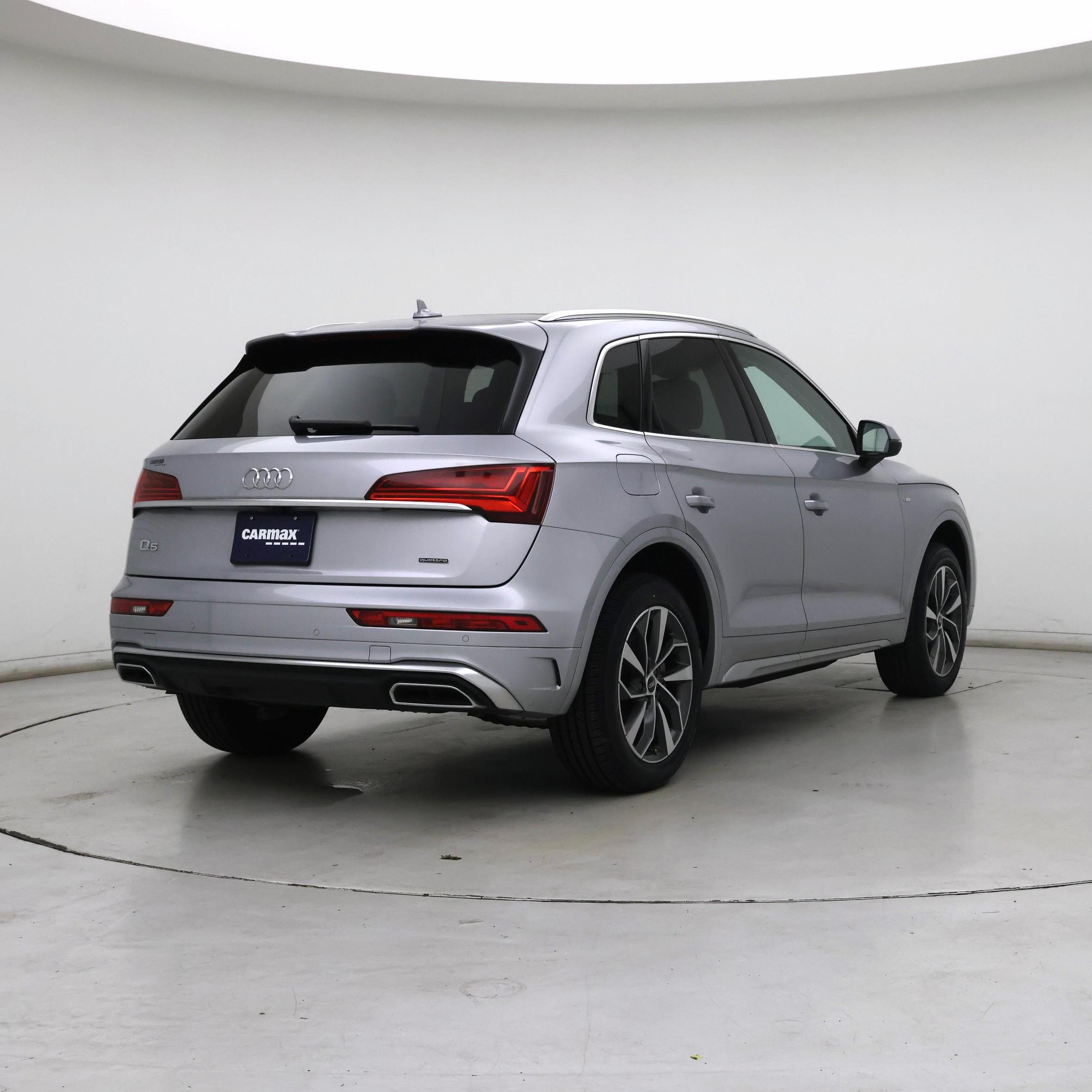 Thumbnail: 2022 Audi Q5 - 8