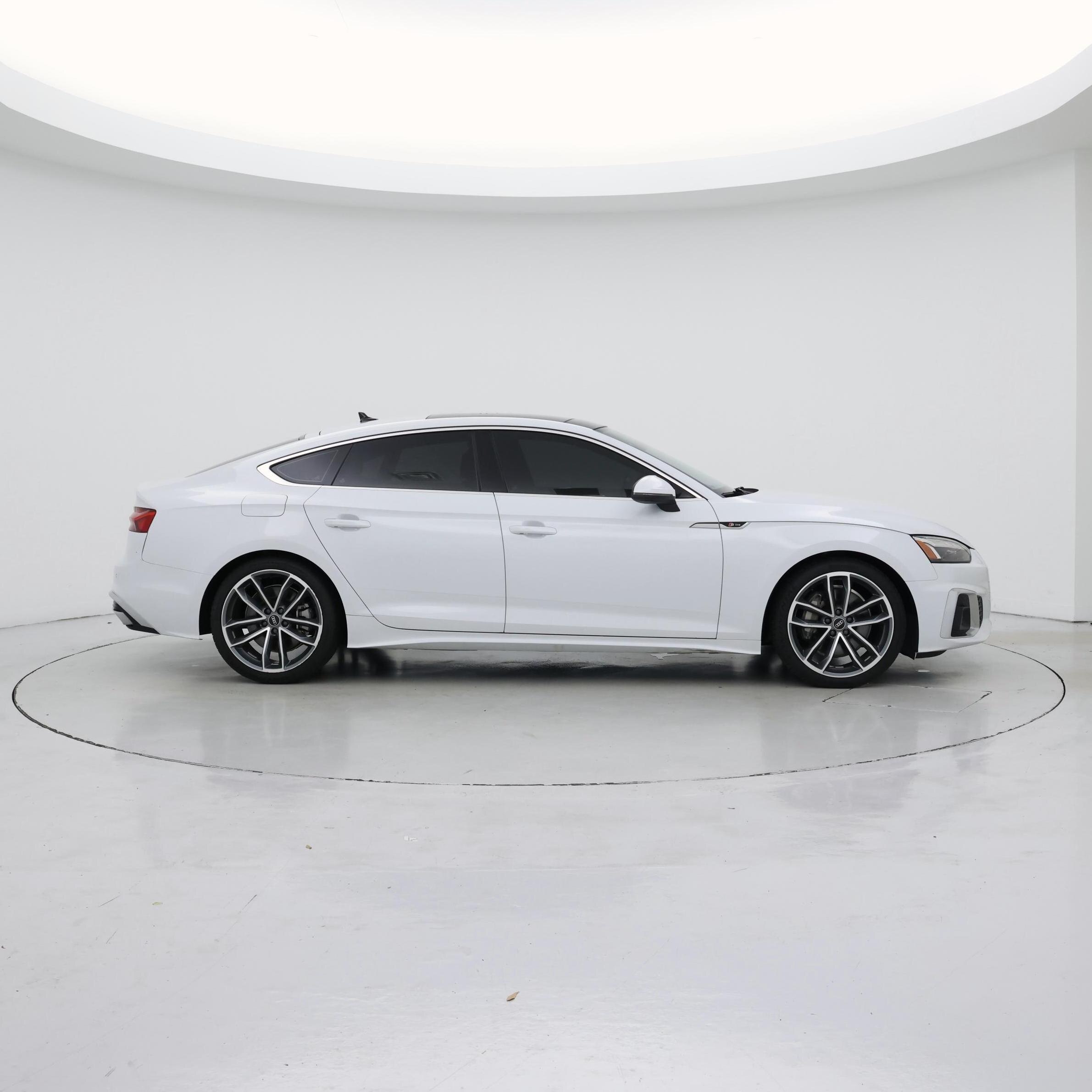 Thumbnail: 2022 Audi A5 - 7