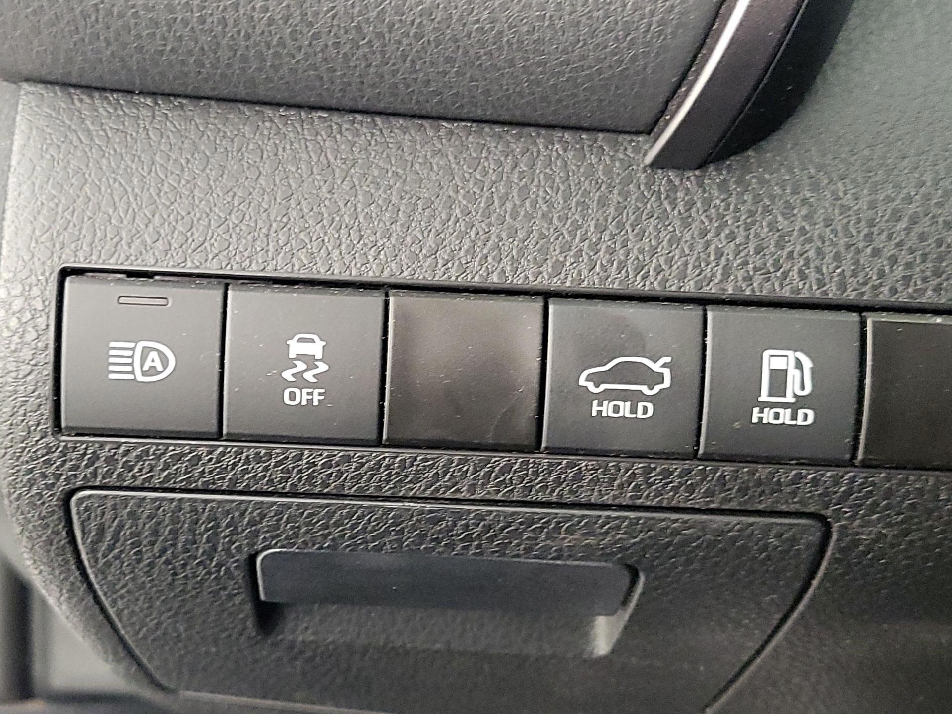 Thumbnail: 2023 Toyota Camry - 13