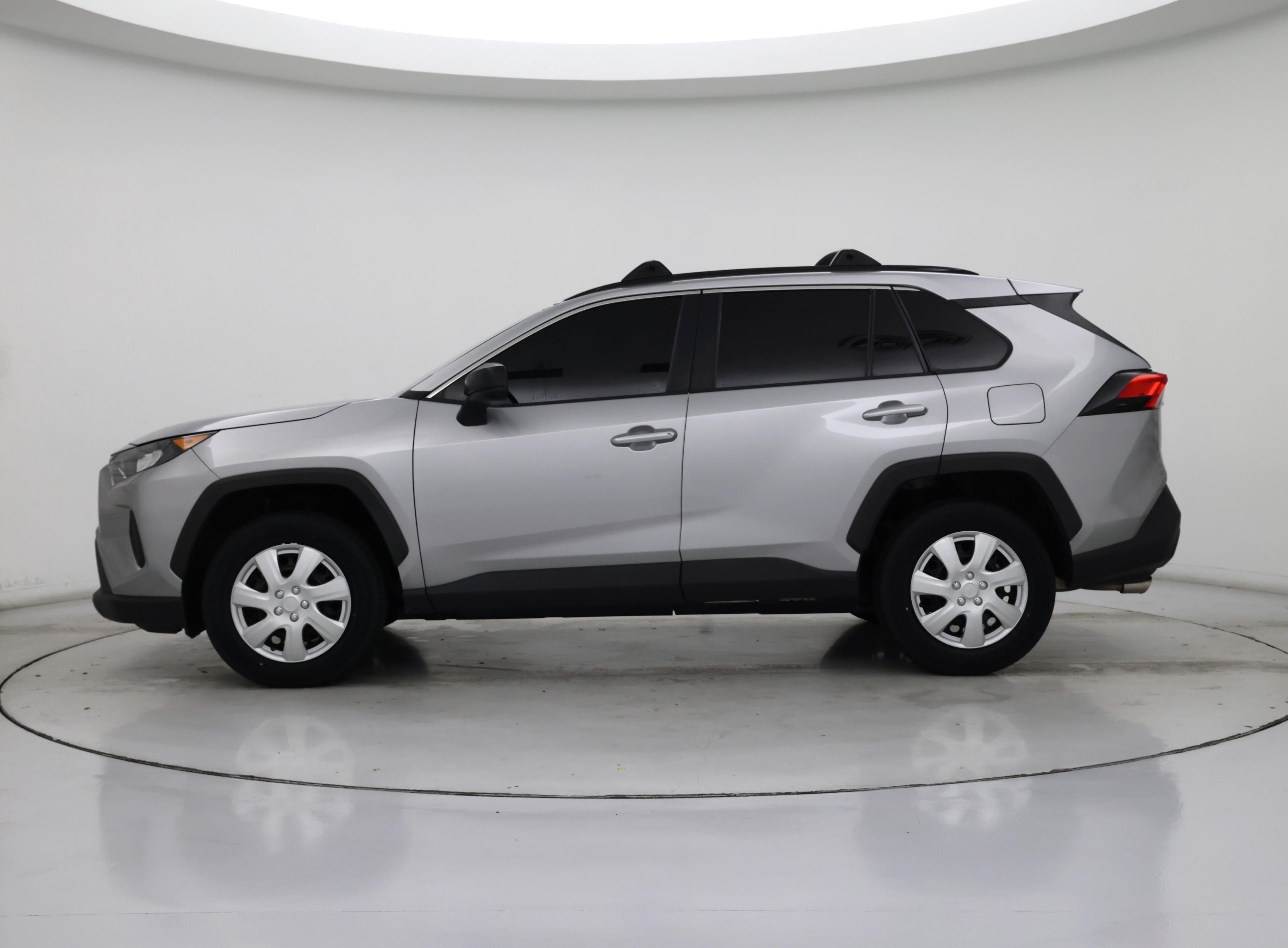Thumbnail: 2020 Toyota RAV4 - 3