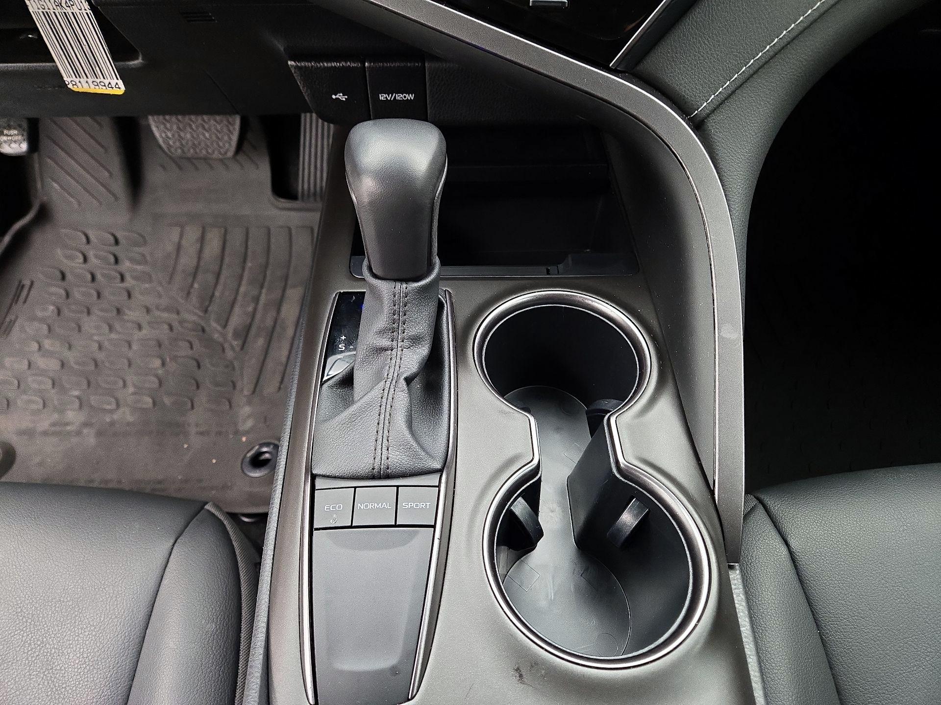 Thumbnail: 2023 Toyota Camry - 17