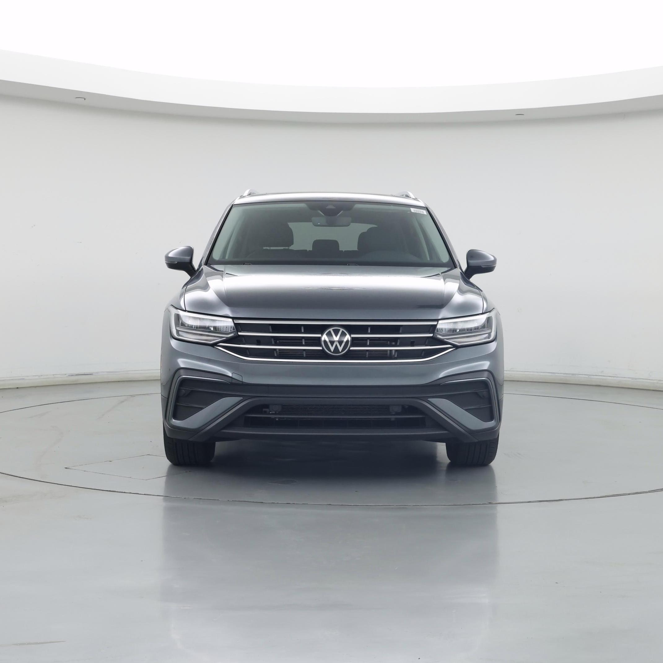 Thumbnail: 2022 Volkswagen Tiguan - 5