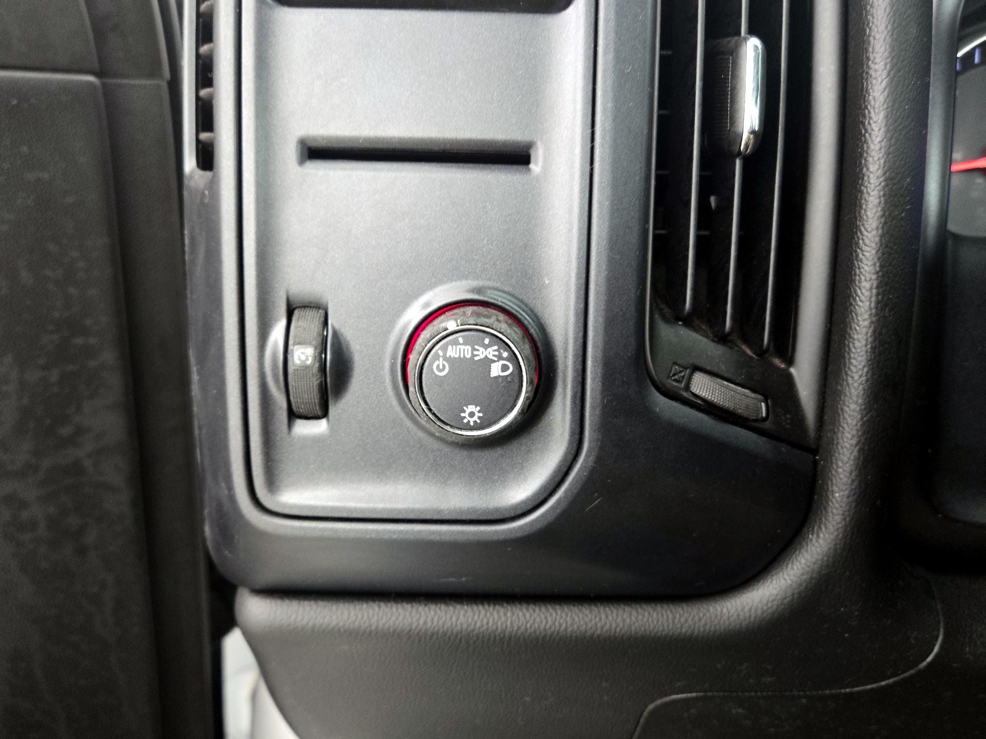 Thumbnail: 2014 GMC Sierra 1500 - 13