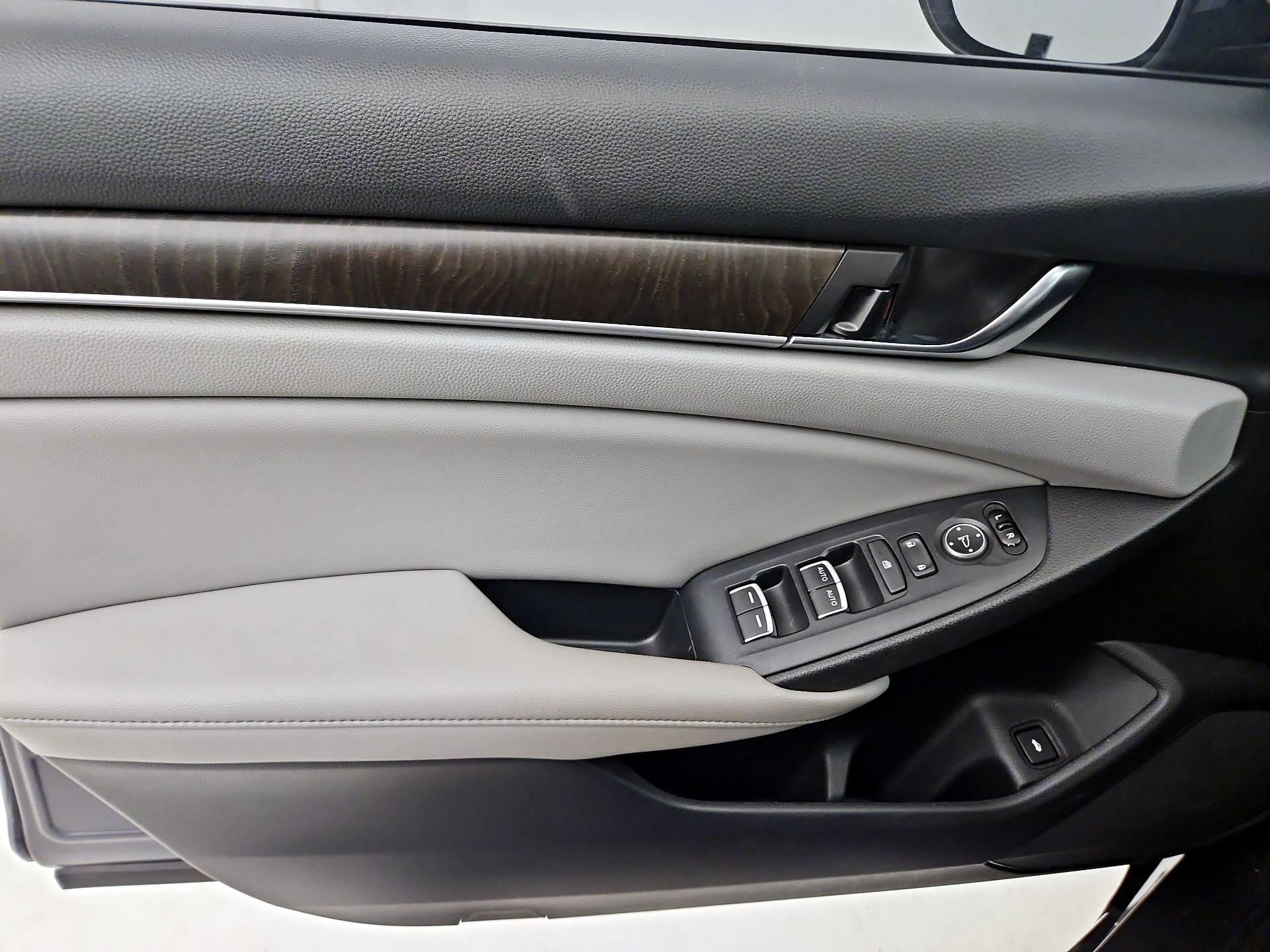 Thumbnail: 2020 Honda Accord - 12