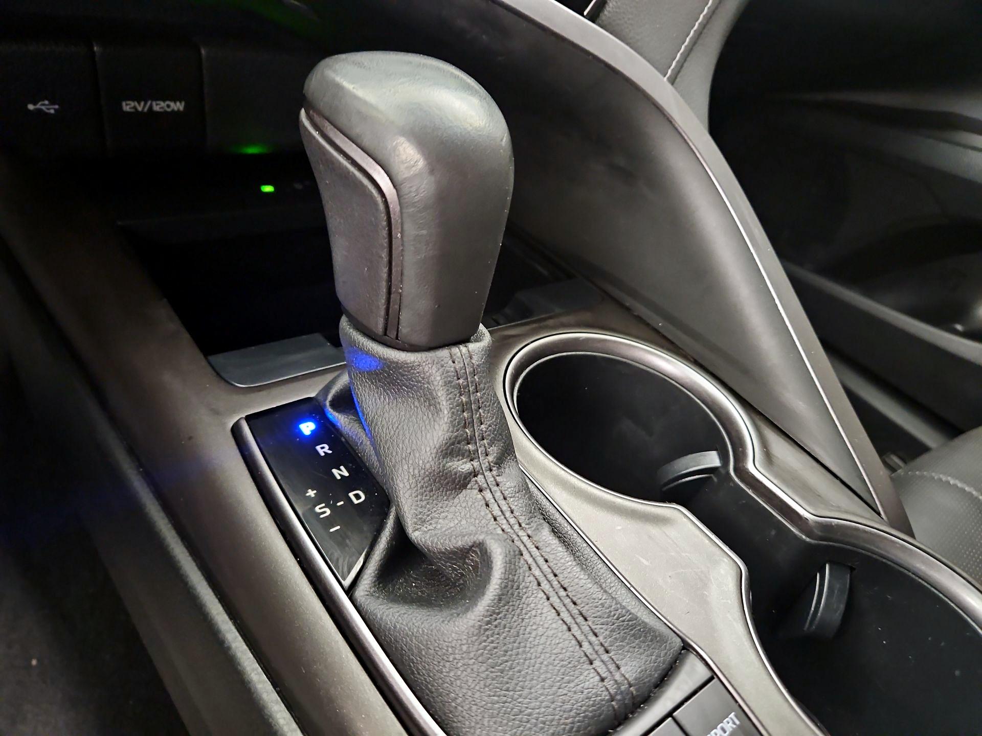 Thumbnail: 2023 Toyota Camry - 18