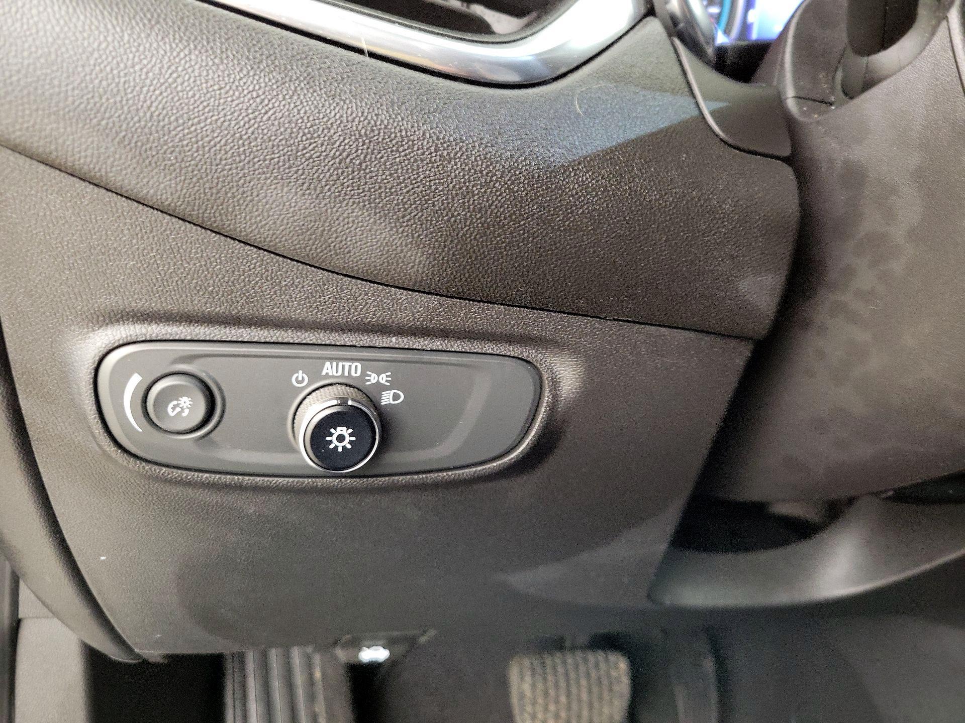 Thumbnail: 2022 Chevrolet Equinox - 13