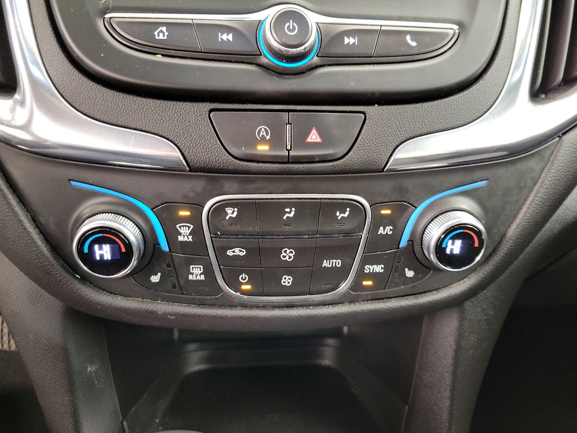 Thumbnail: 2022 Chevrolet Equinox - 16