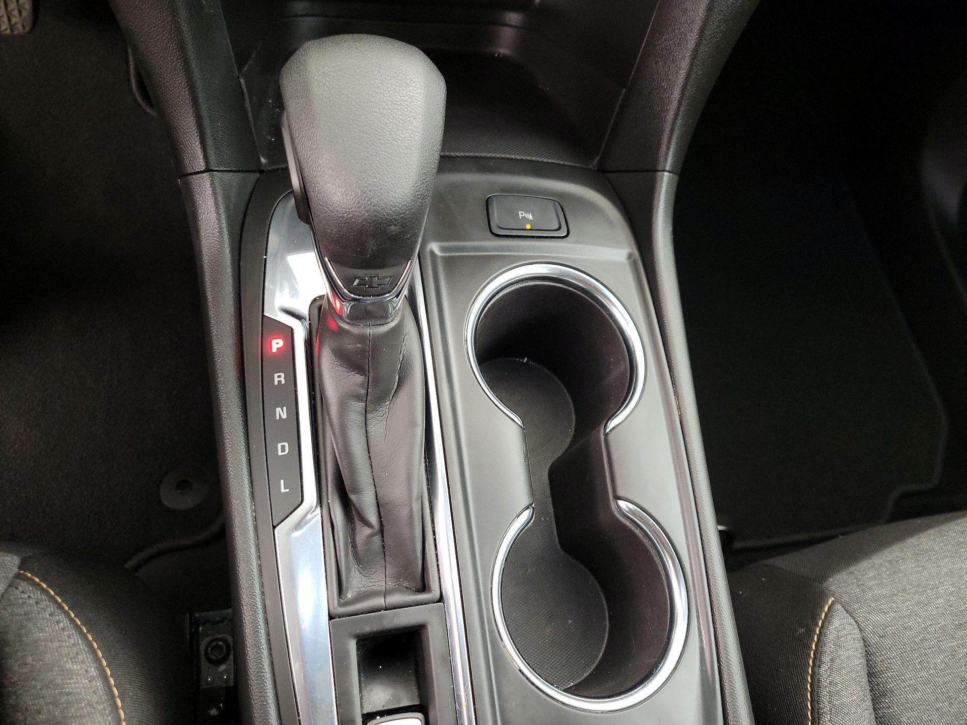 Thumbnail: 2022 Chevrolet Equinox - 17