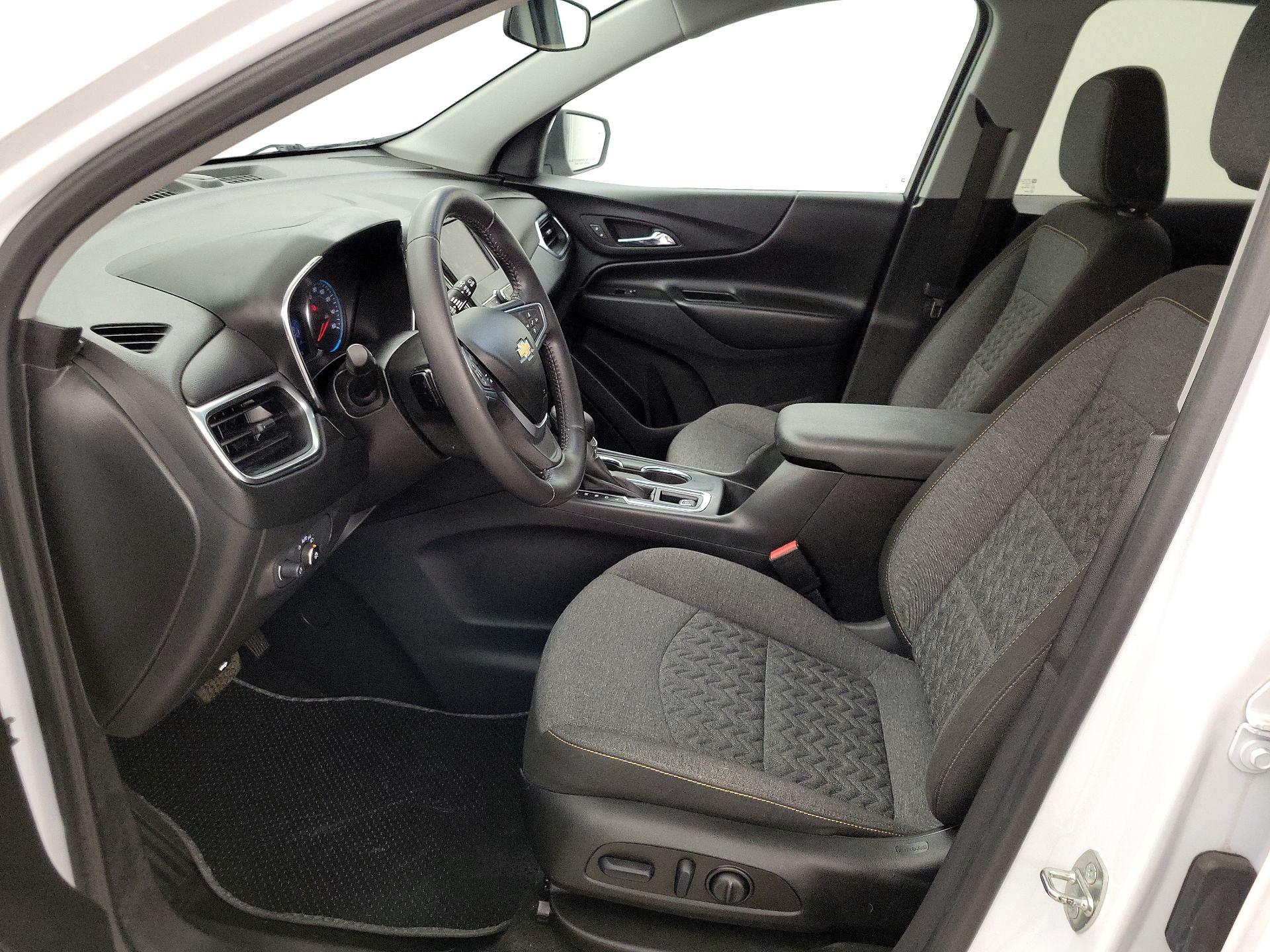 Thumbnail: 2022 Chevrolet Equinox - 11