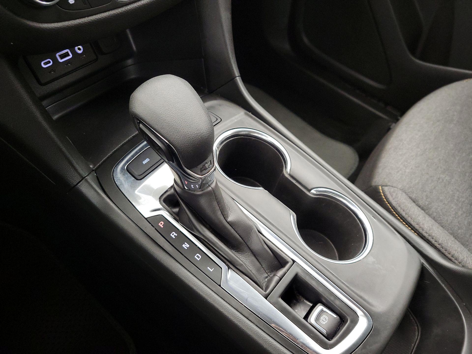 Thumbnail: 2022 Chevrolet Equinox - 17