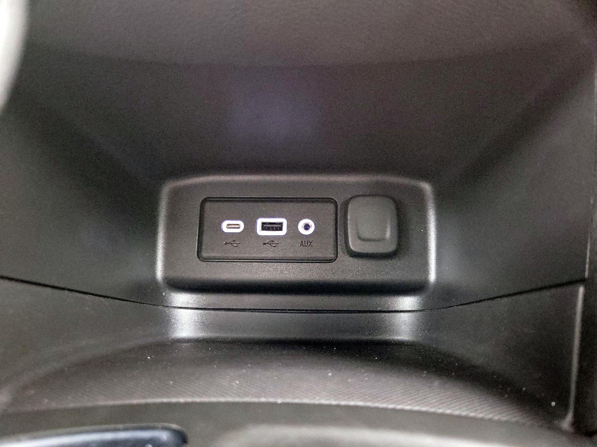 Thumbnail: 2022 Chevrolet Equinox - 18