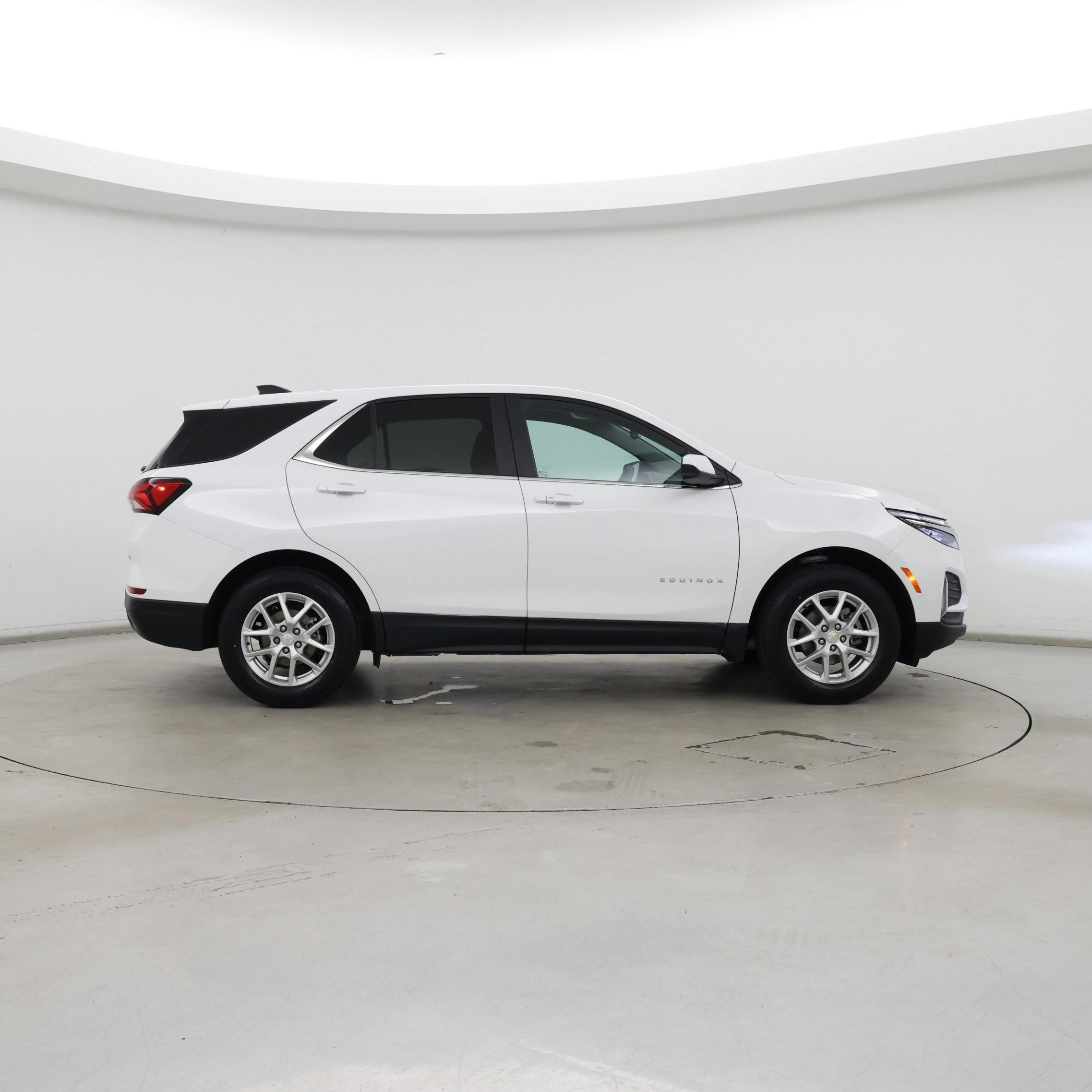 Thumbnail: 2022 Chevrolet Equinox - 7