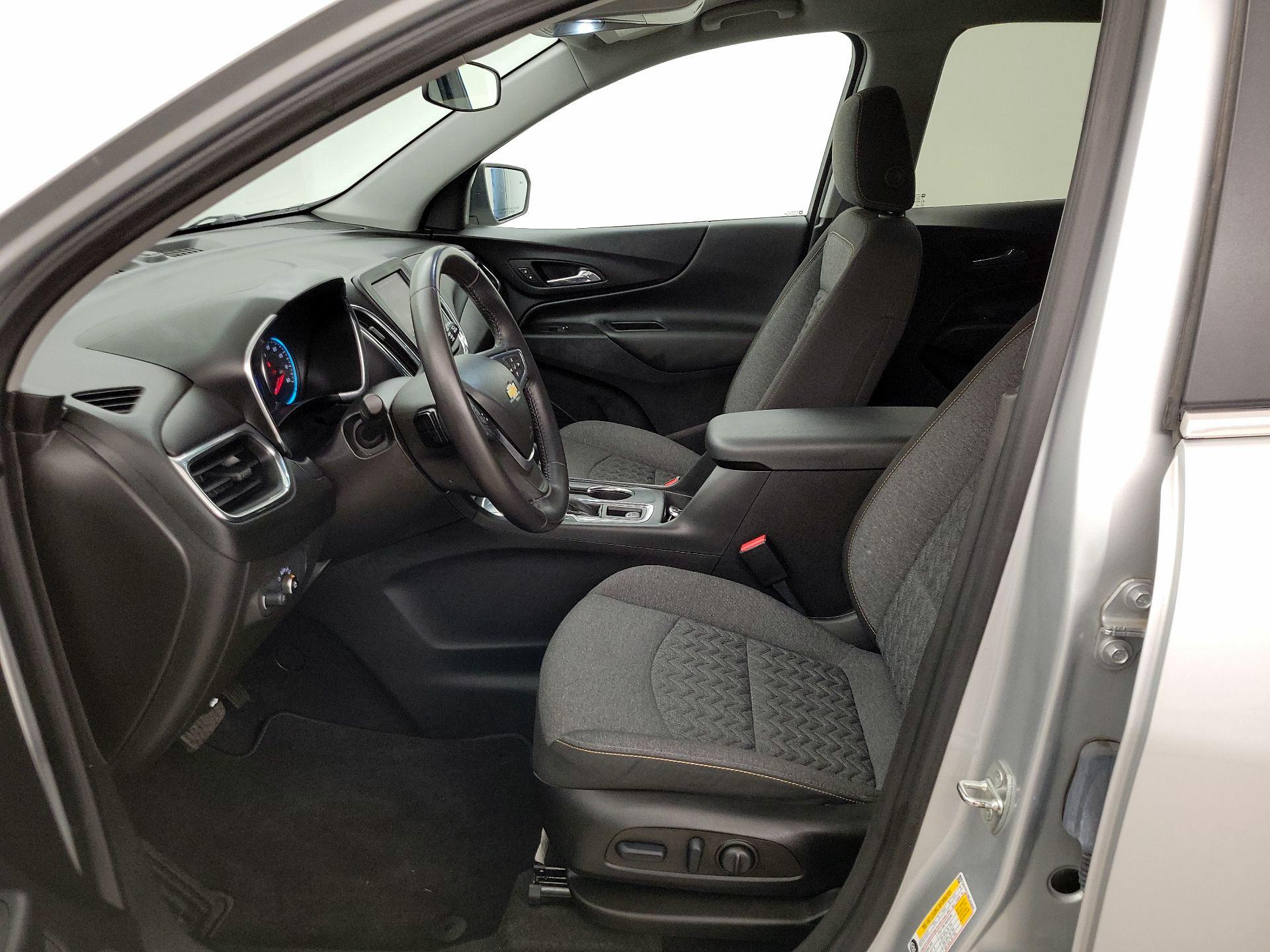 Thumbnail: 2022 Chevrolet Equinox - 11