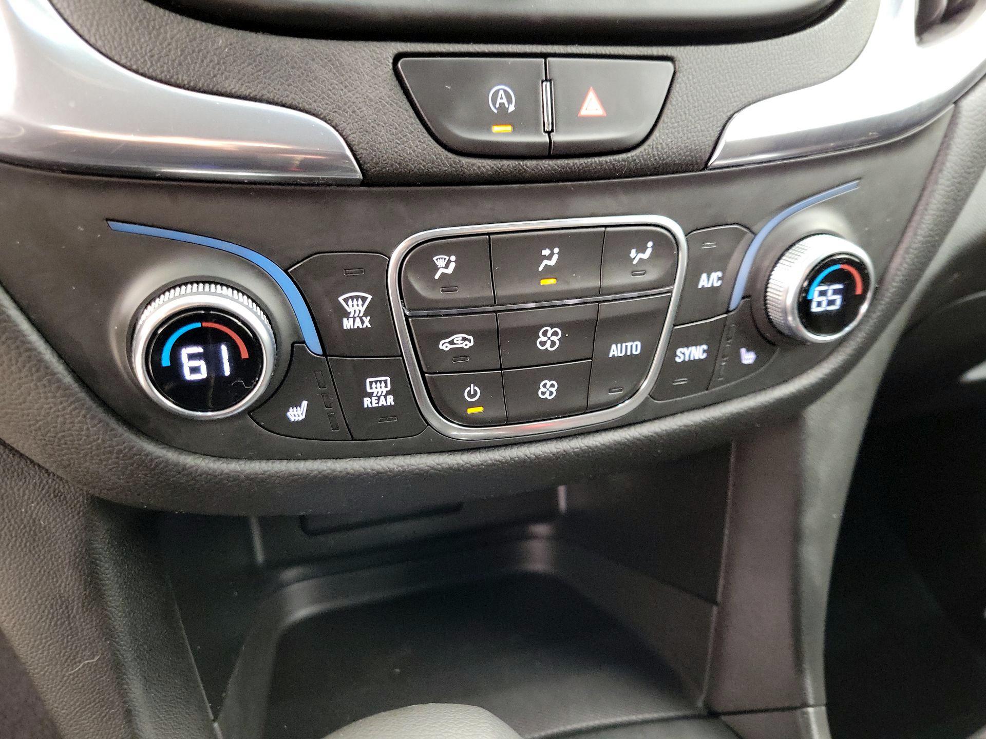 Thumbnail: 2022 Chevrolet Equinox - 16