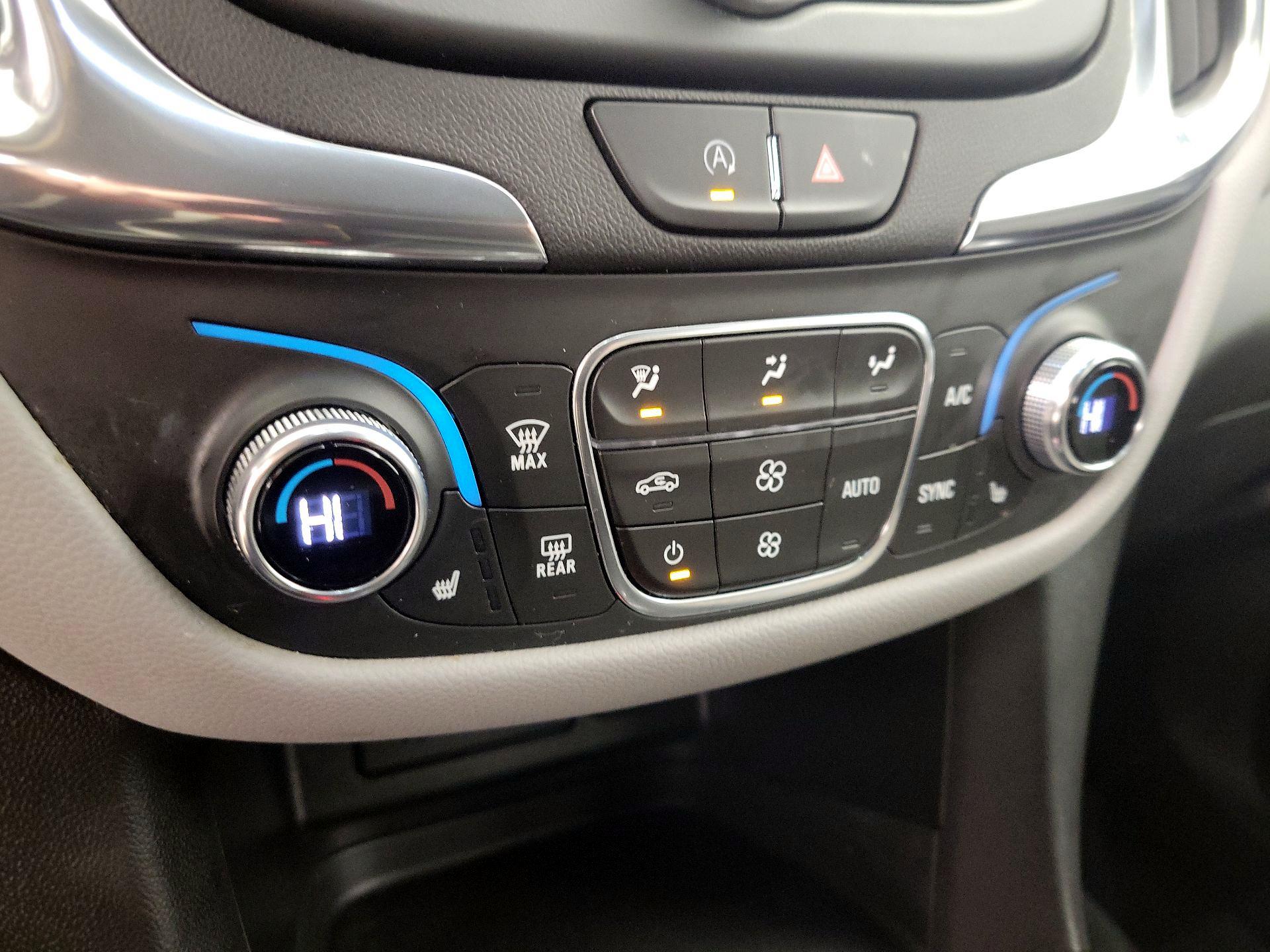 Thumbnail: 2022 Chevrolet Equinox - 16