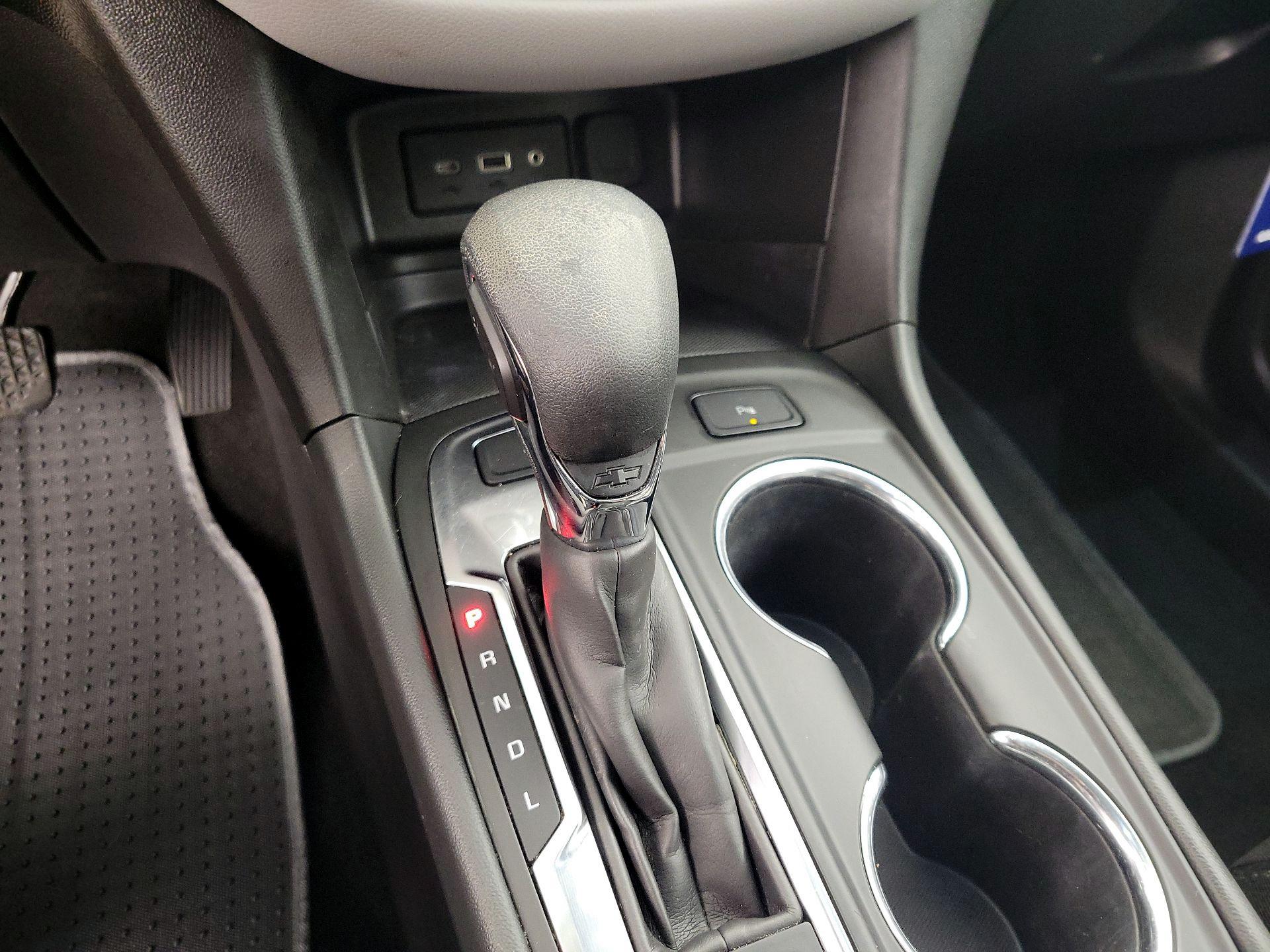 Thumbnail: 2022 Chevrolet Equinox - 17