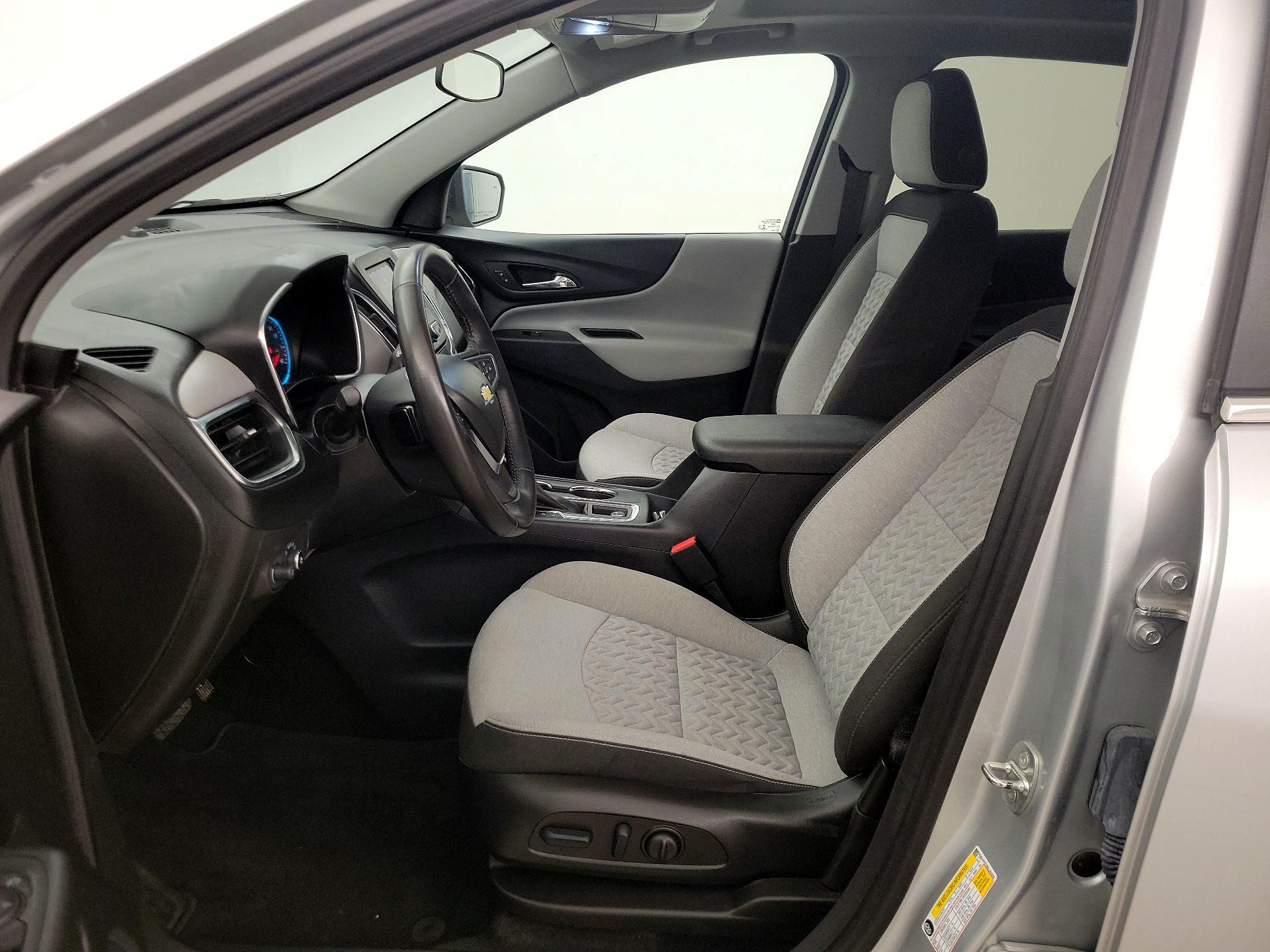 Thumbnail: 2022 Chevrolet Equinox - 11