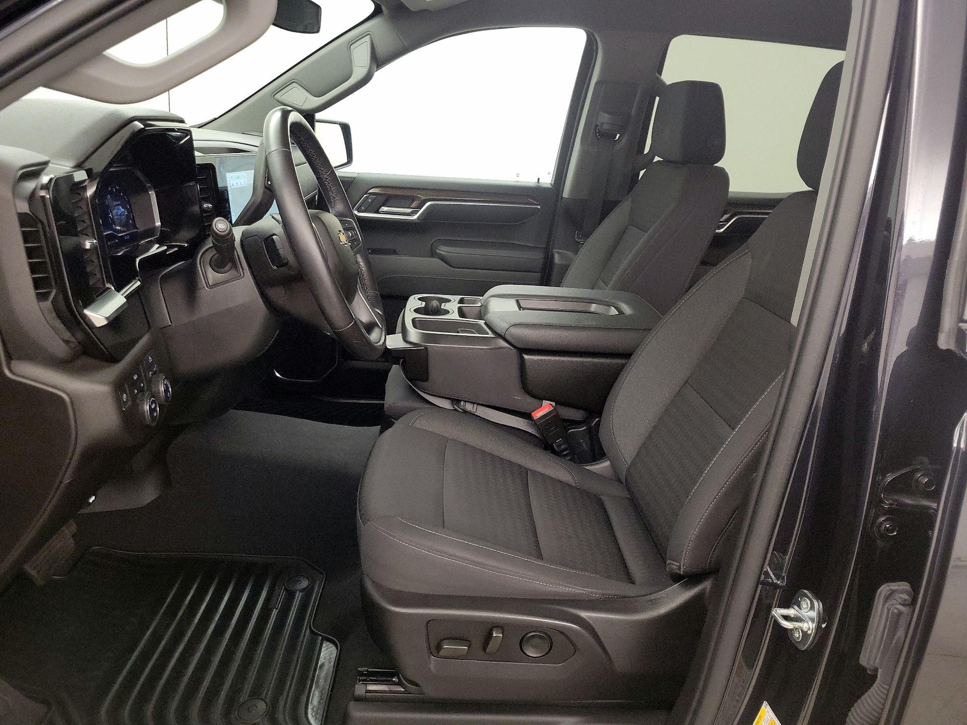 Thumbnail: 2022 Chevrolet Silverado 1500 - 11