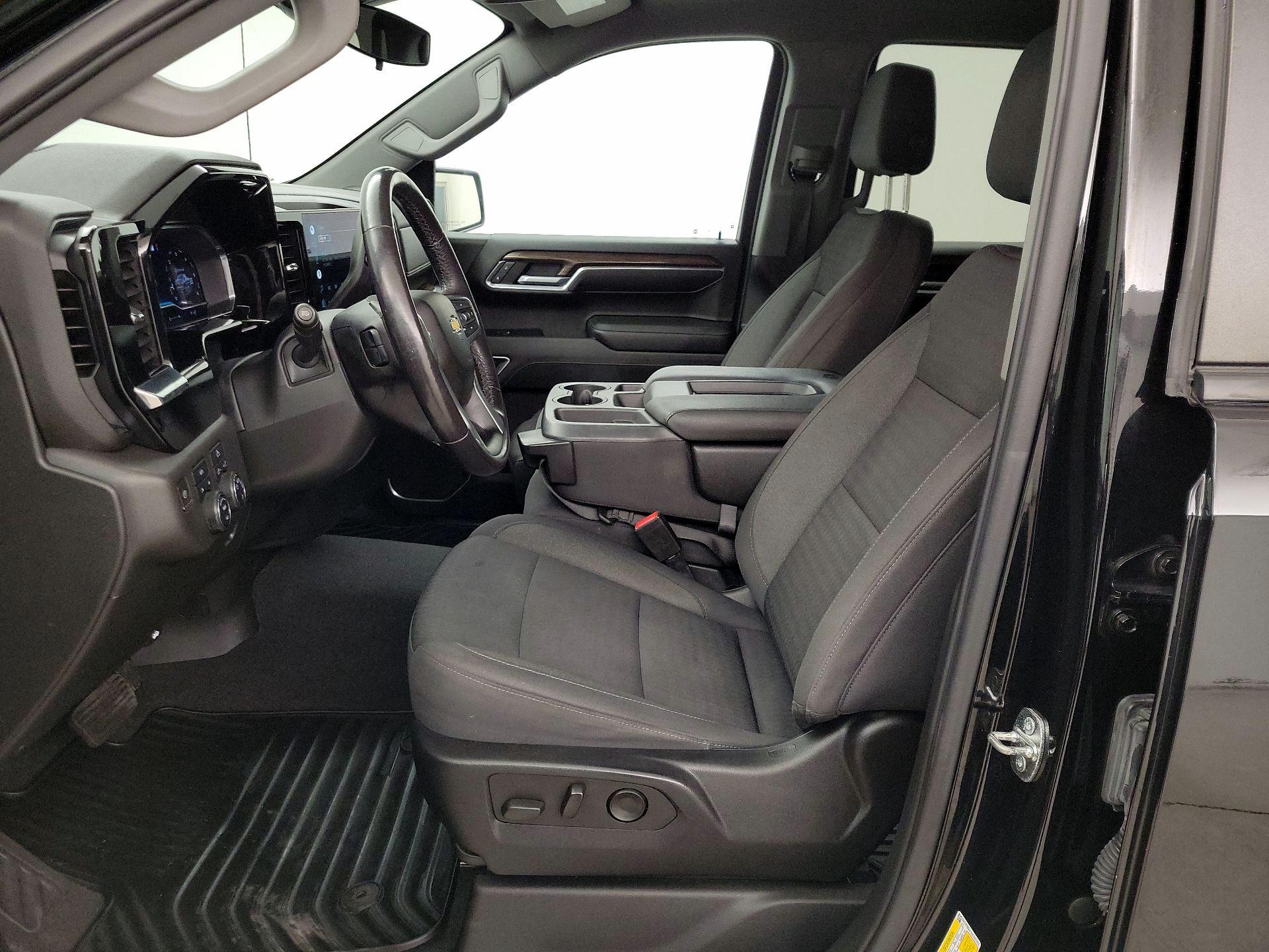 Thumbnail: 2022 Chevrolet Silverado 1500 - 11