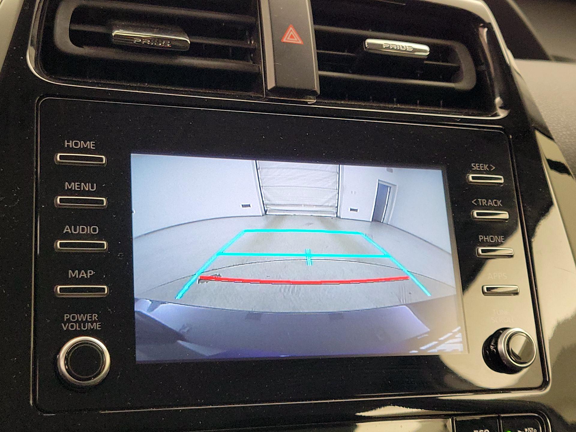 Thumbnail: 2020 Toyota Prius - 14