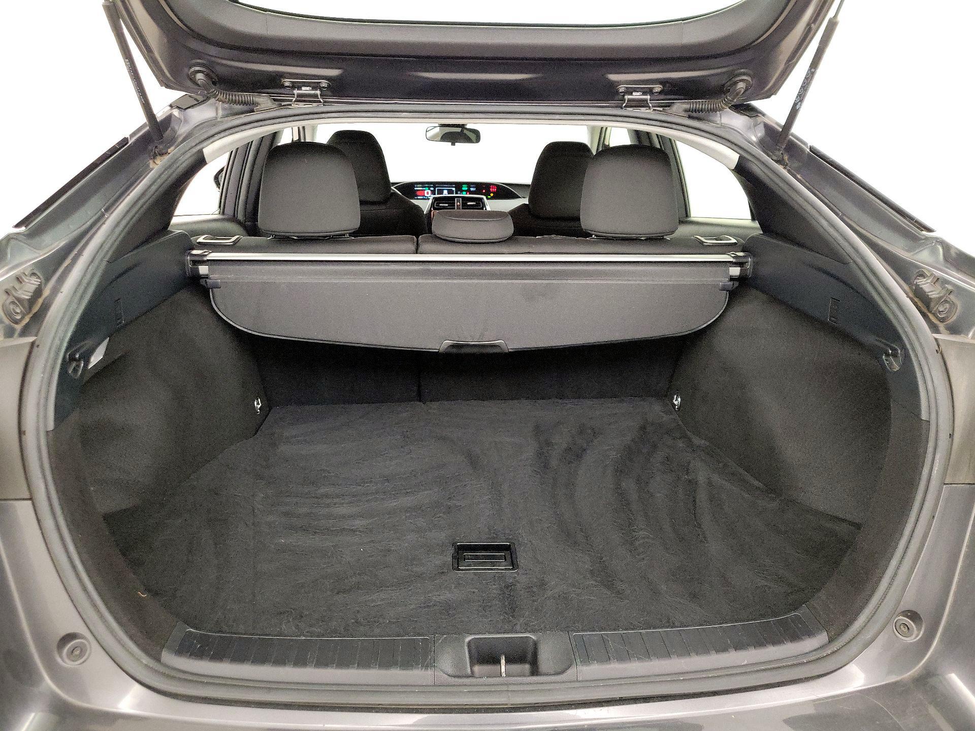 Thumbnail: 2020 Toyota Prius - 20