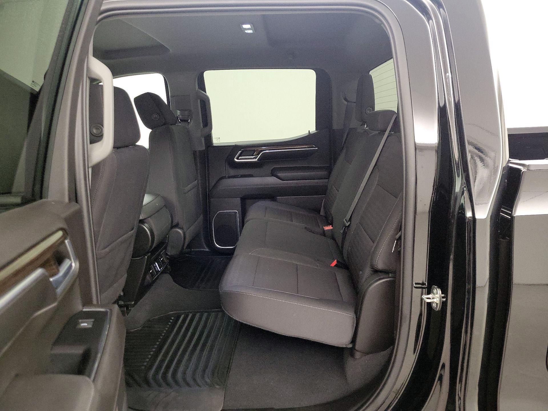 Thumbnail: 2022 Chevrolet Silverado 1500 - 19