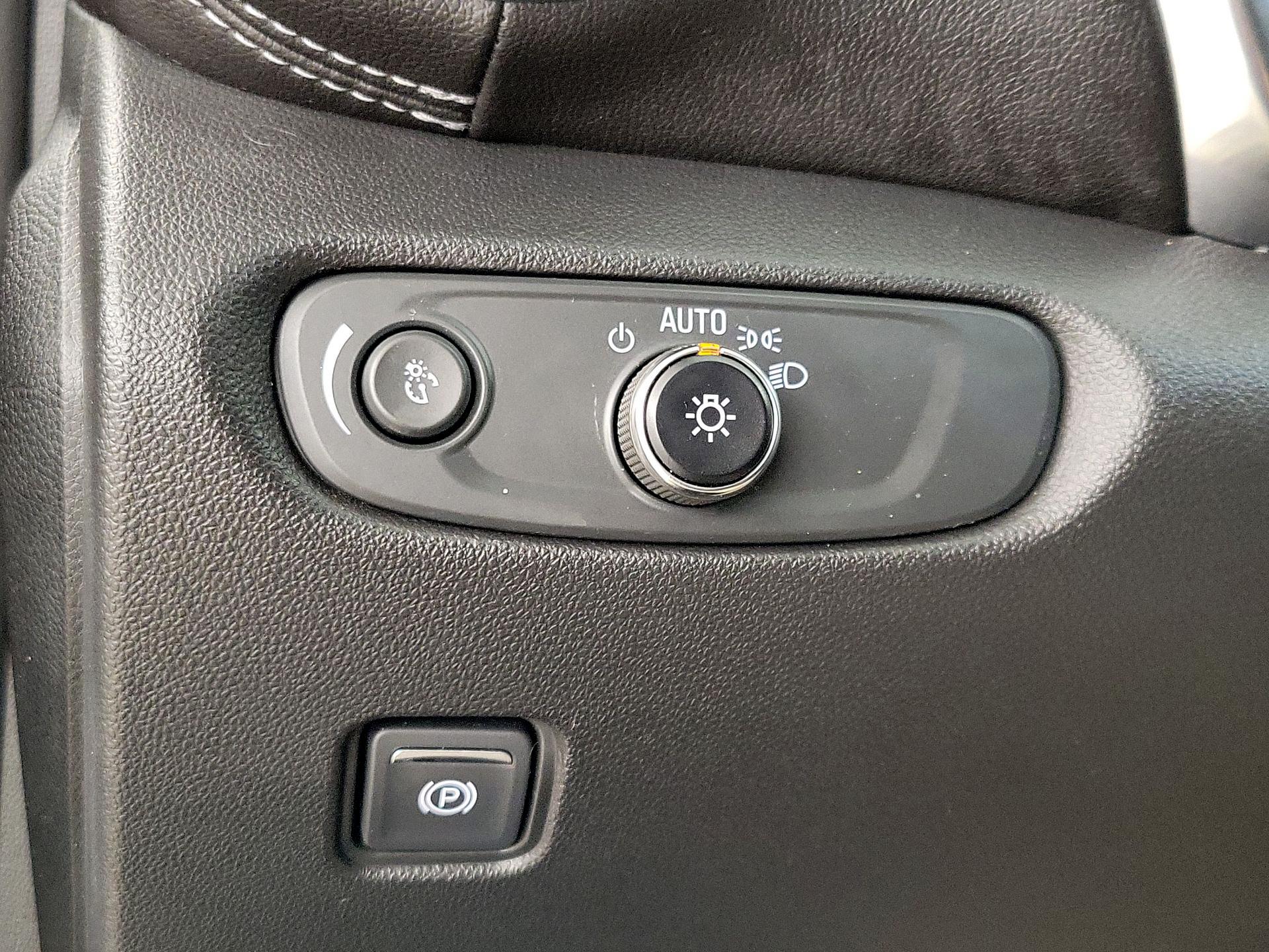 Thumbnail: 2023 Chevrolet Blazer - 13