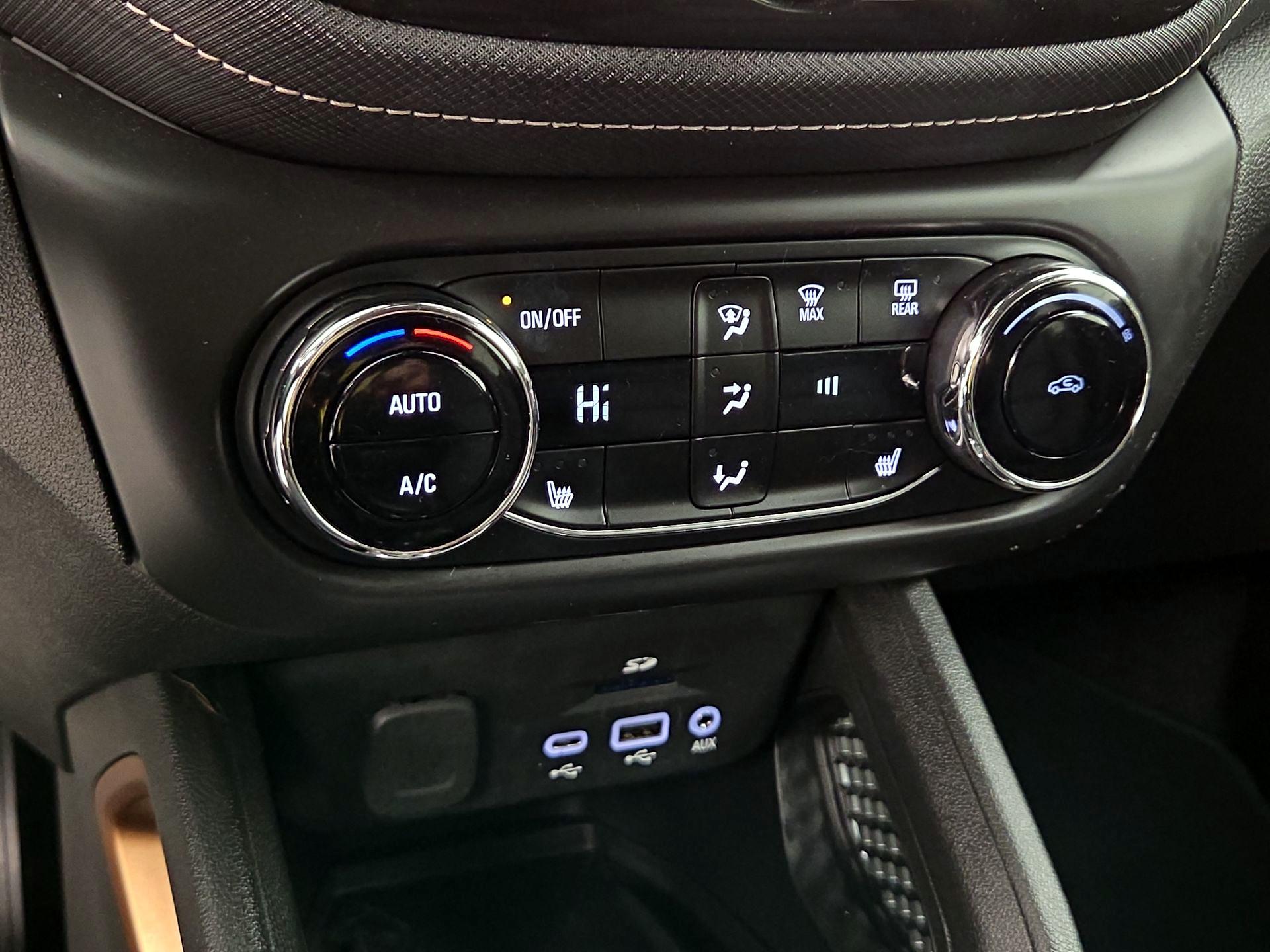 Thumbnail: 2022 Chevrolet TrailBlazer - 16