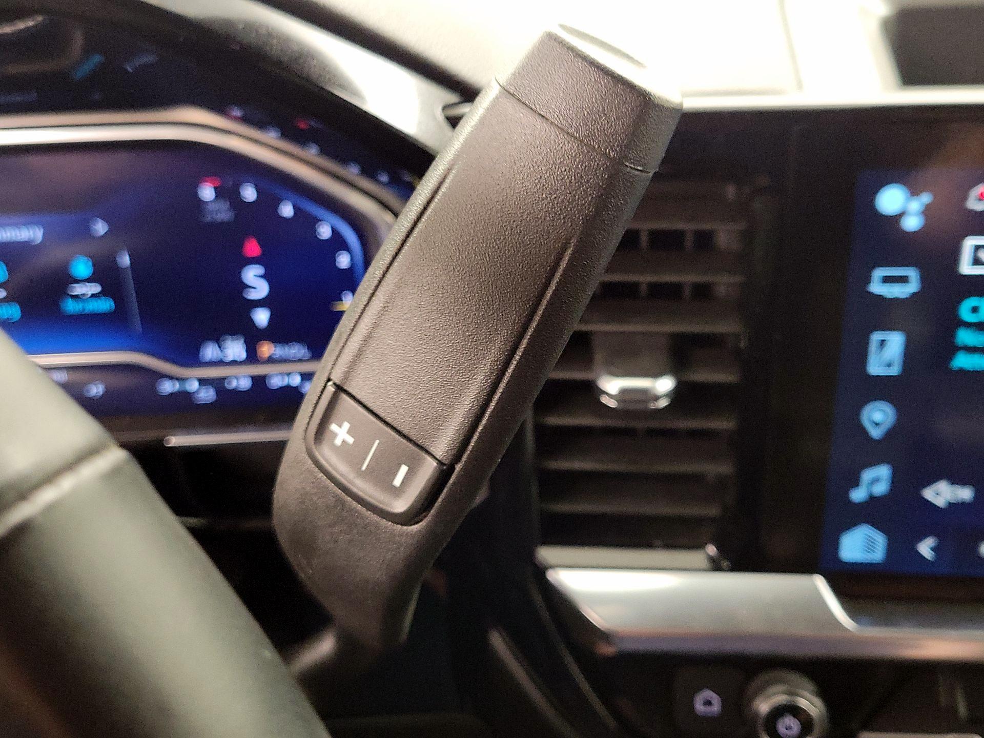 Thumbnail: 2023 Chevrolet Silverado 1500 - 17