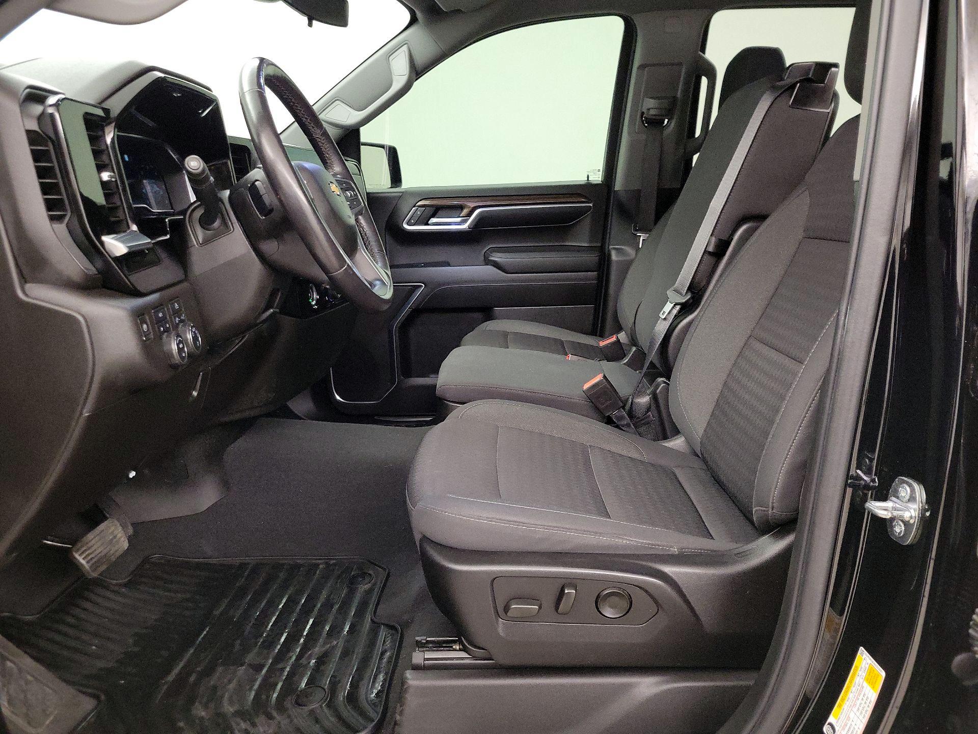 Thumbnail: 2022 Chevrolet Silverado 1500 - 11