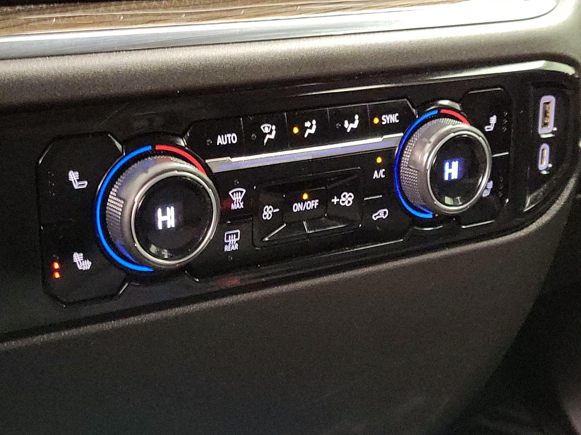 Thumbnail: 2022 Chevrolet Silverado 1500 - 16