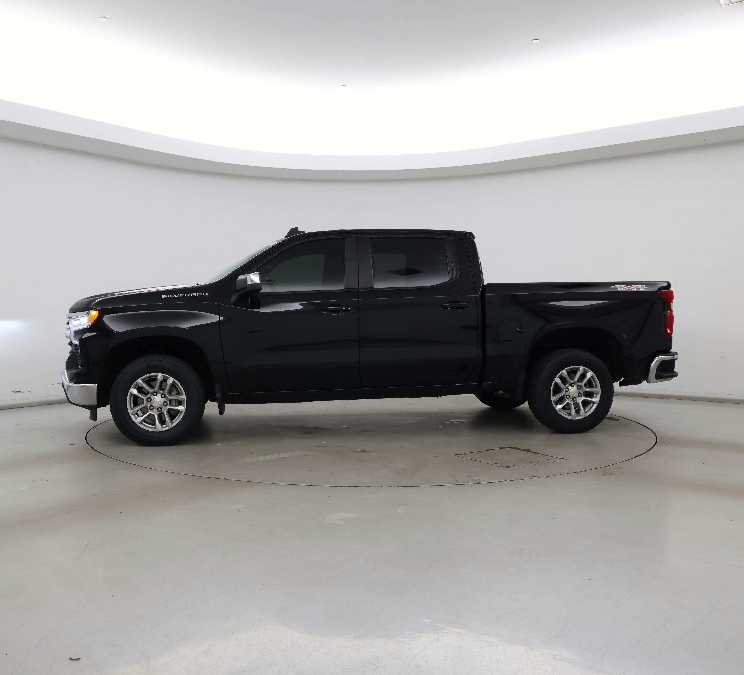 Thumbnail: 2022 Chevrolet Silverado 1500 - 3