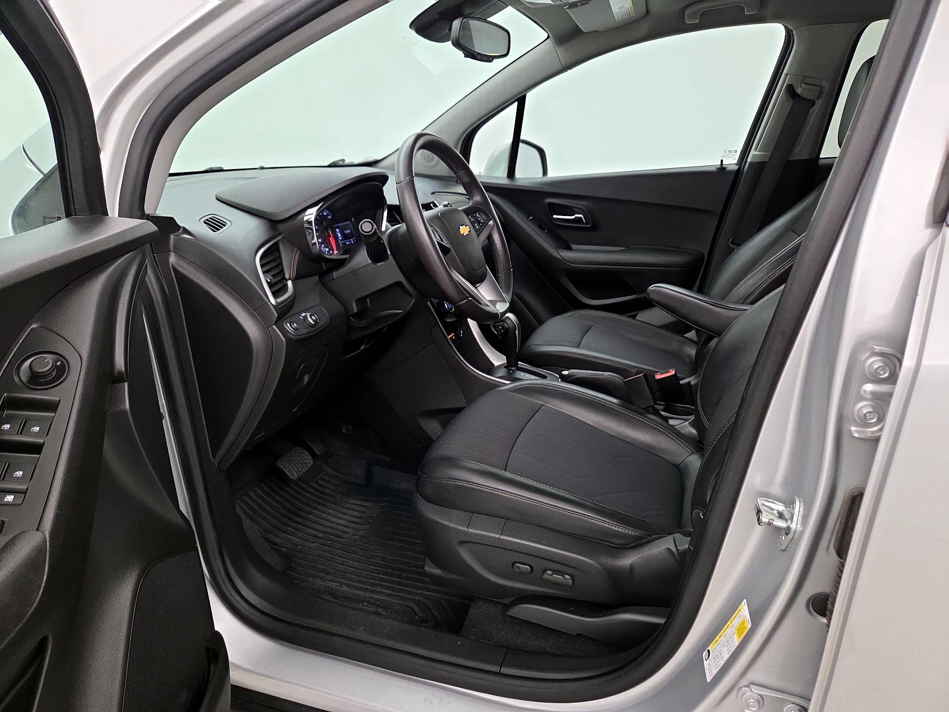 Thumbnail: 2020 Chevrolet Trax - 11