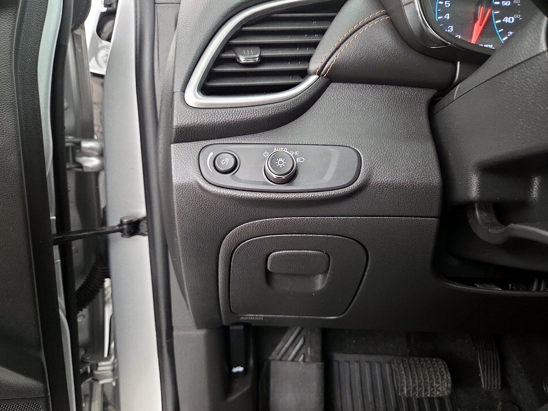 Thumbnail: 2020 Chevrolet Trax - 13