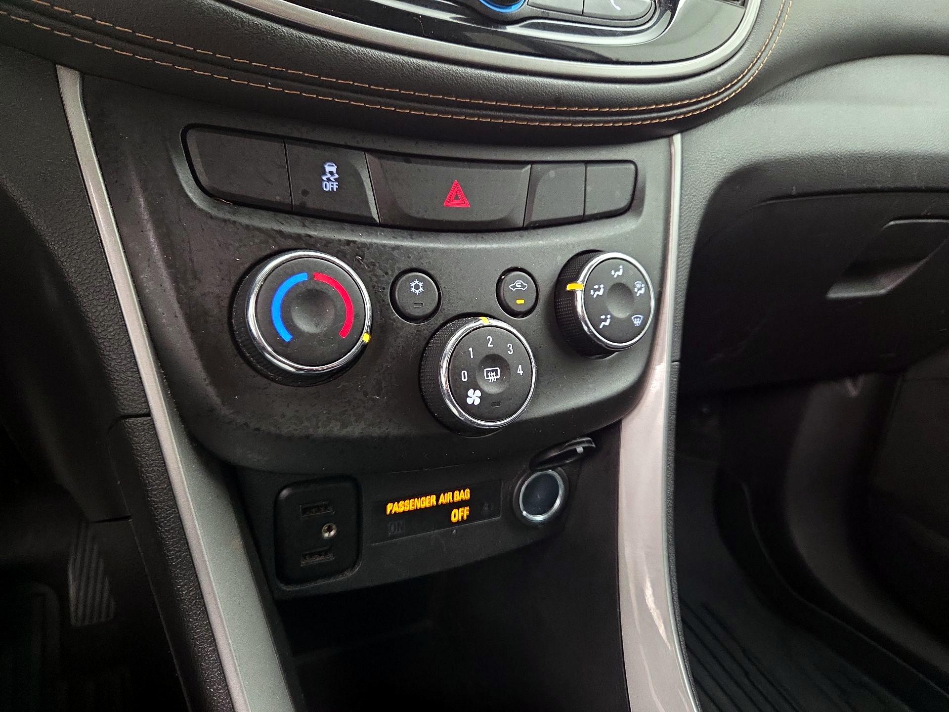 Thumbnail: 2020 Chevrolet Trax - 16