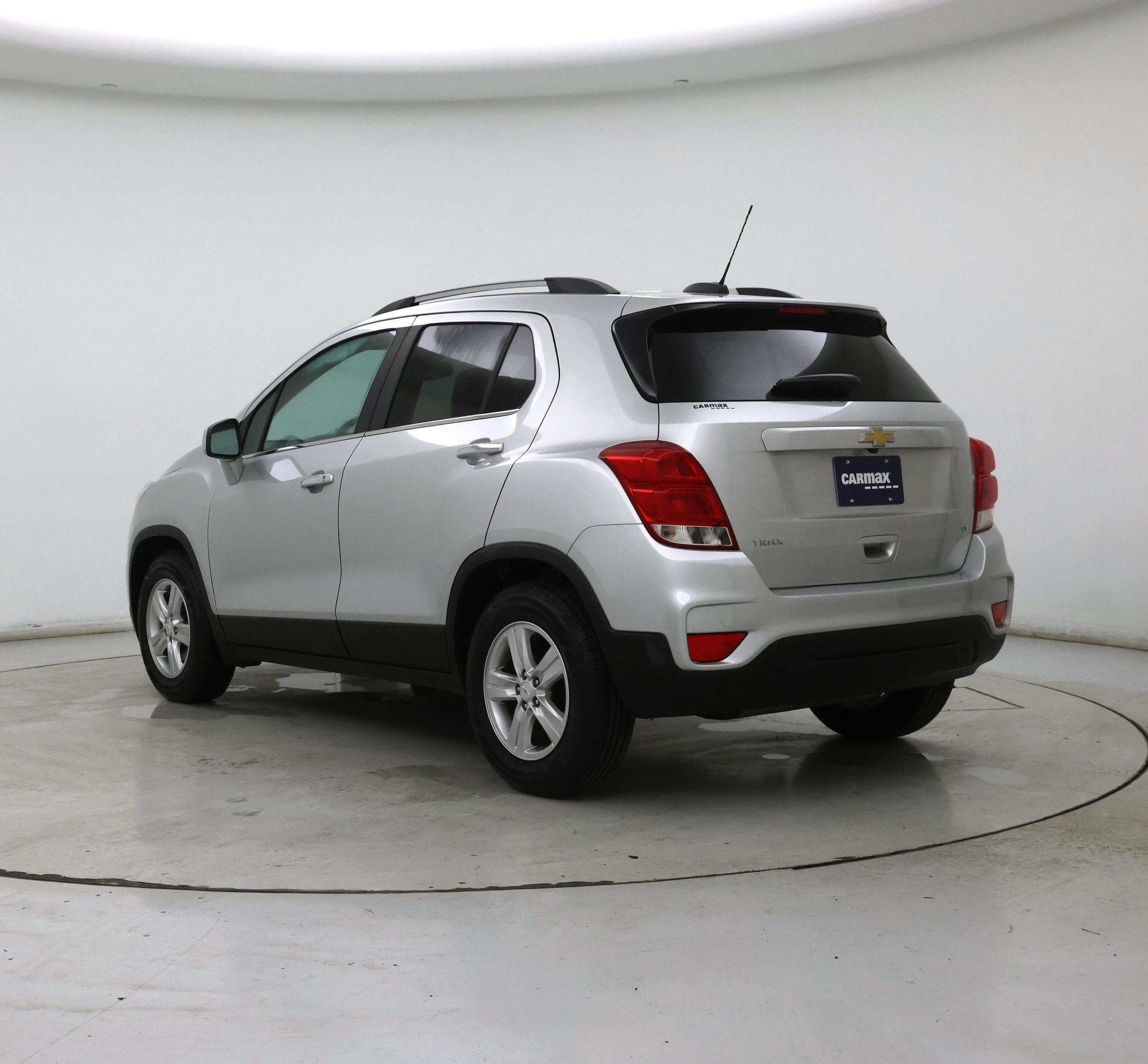 Thumbnail: 2020 Chevrolet Trax - 2