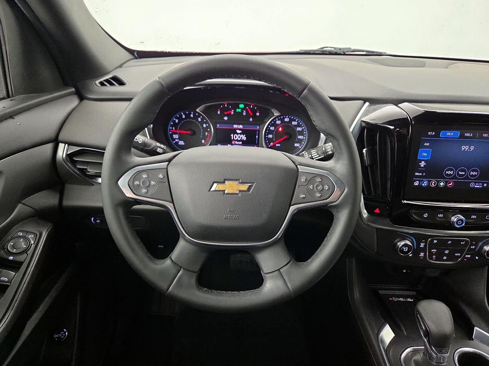 Thumbnail: 2023 Chevrolet Traverse - 10