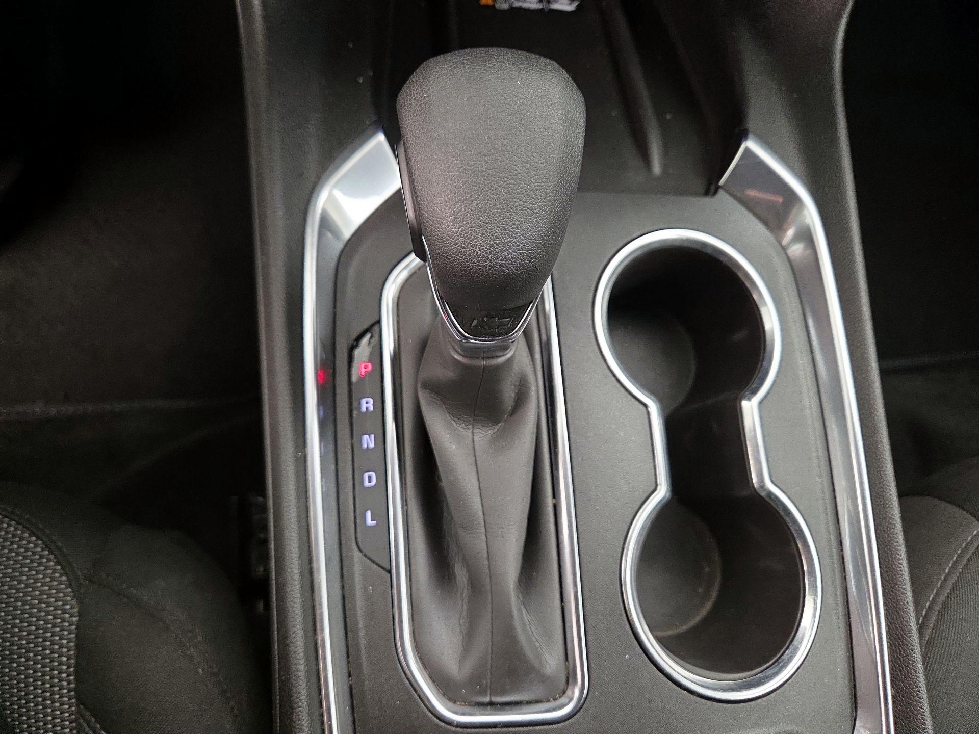 Thumbnail: 2023 Chevrolet Traverse - 17