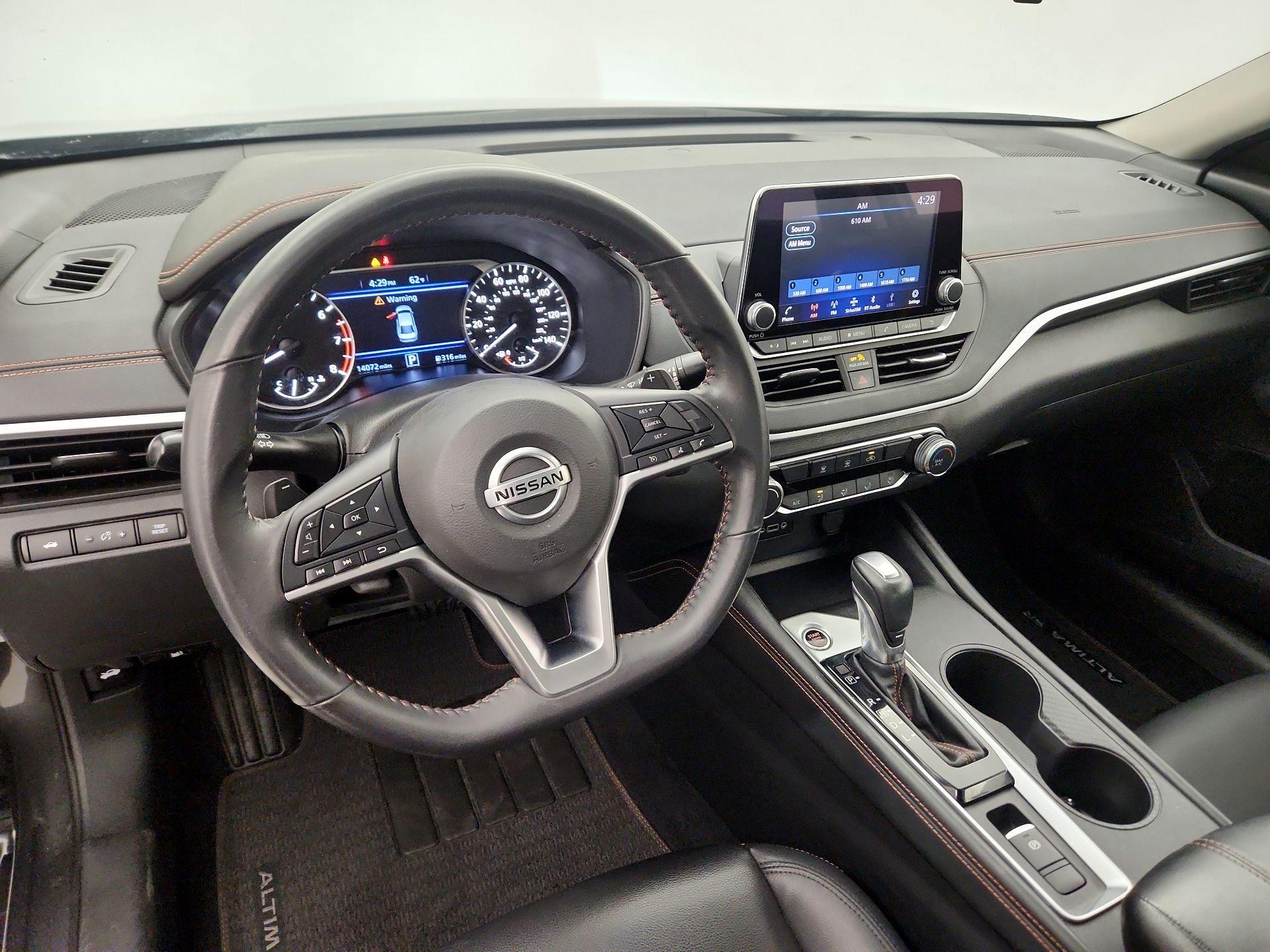 Thumbnail: 2022 Nissan Altima - 9