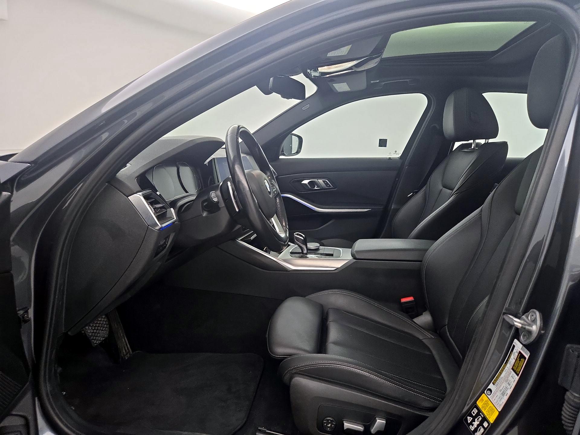 Thumbnail: 2022 BMW 3 Series - 11