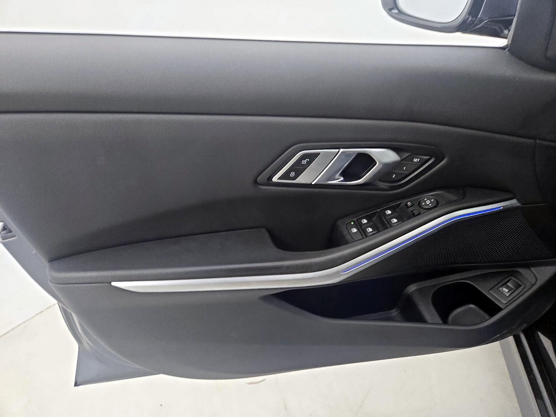 Thumbnail: 2022 BMW 3 Series - 12