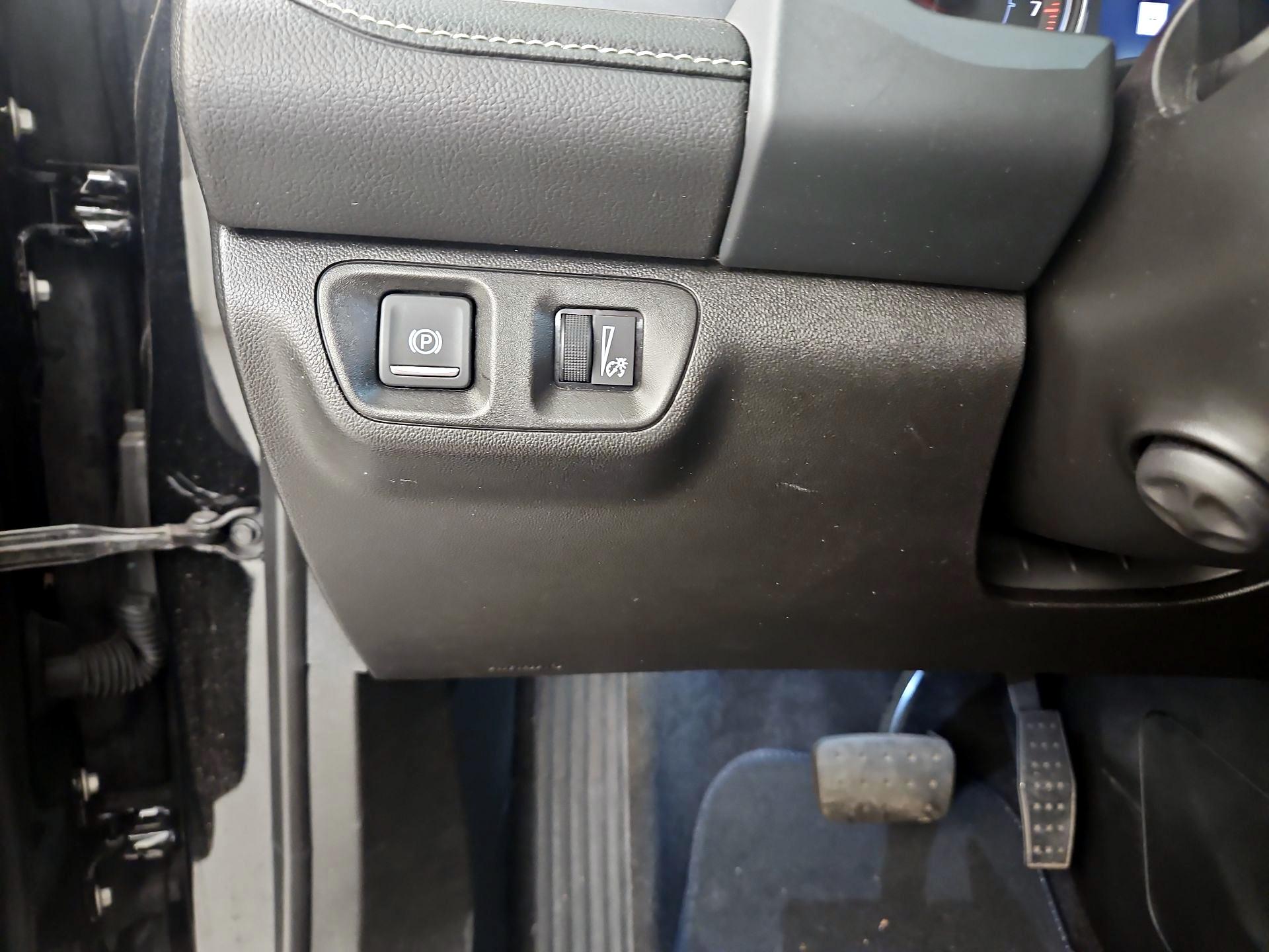 Thumbnail: 2023 GMC Acadia - 13